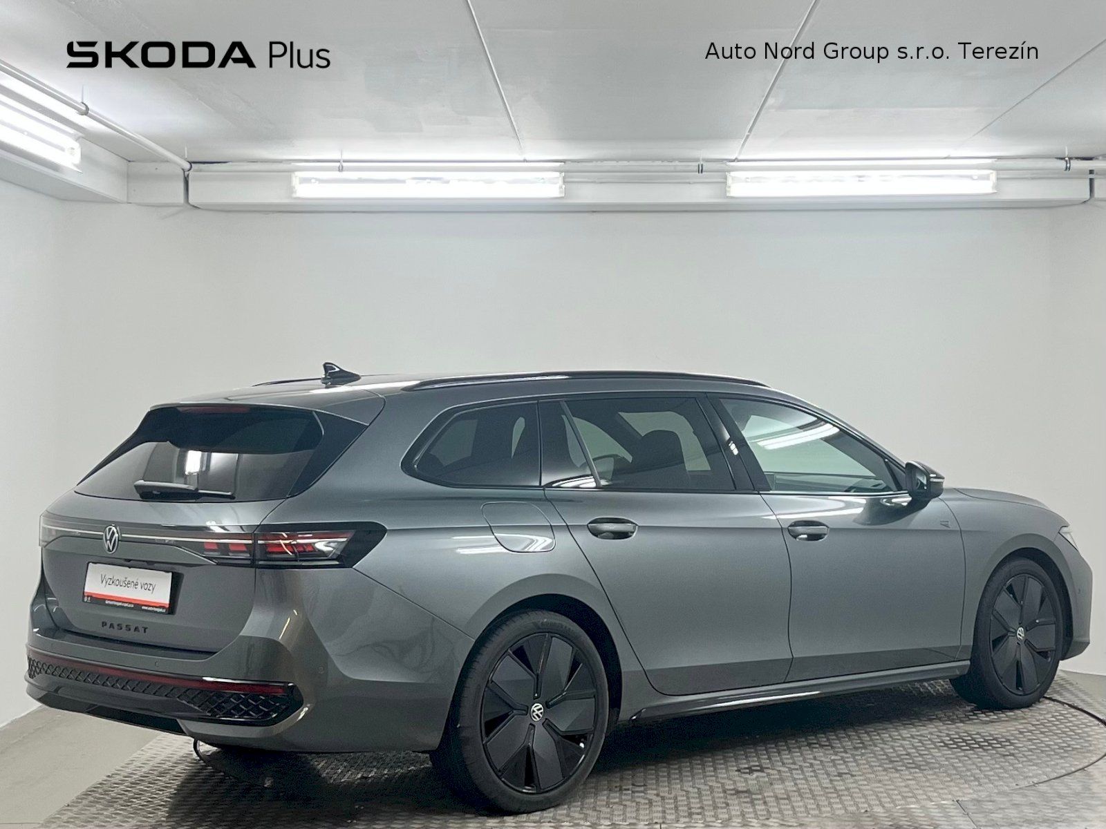 Volkswagen Passat, 2.0 TDI 142kW 4MOT DSG Eleganc - fotka 2