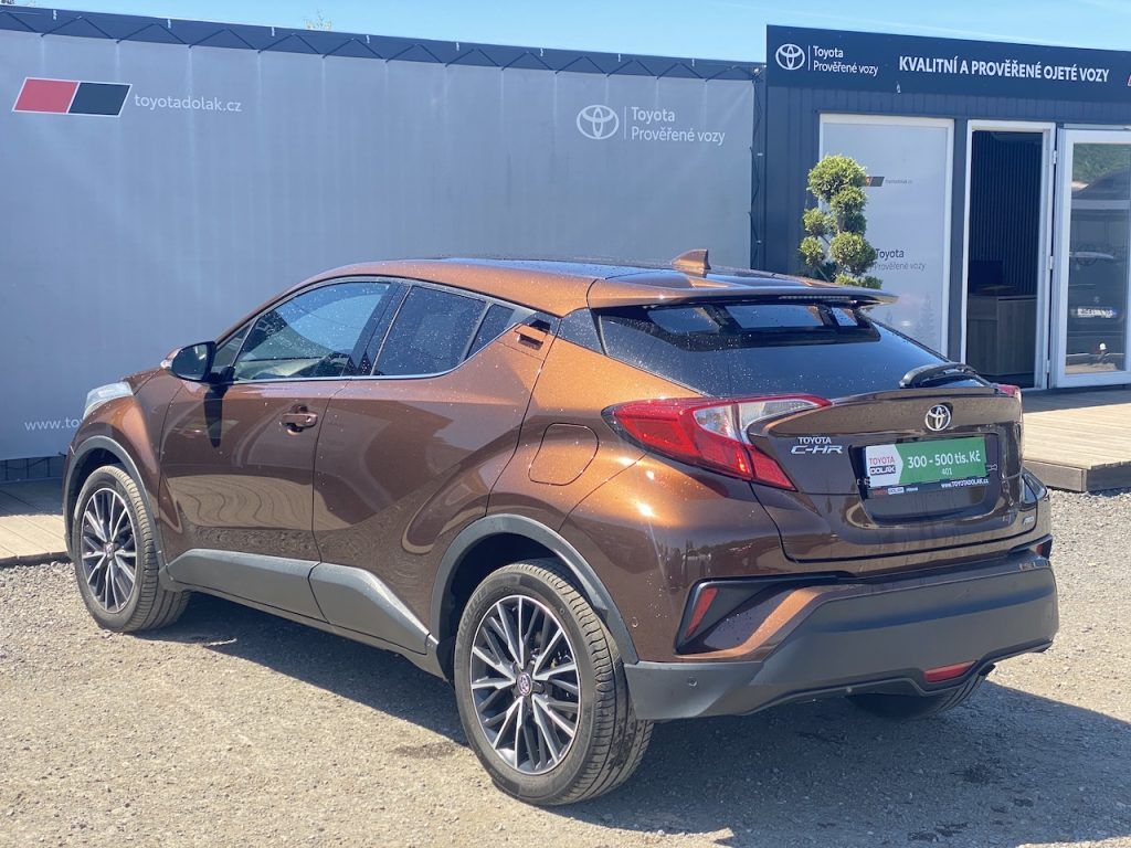 Toyota C-HR, 1.2iT, ČR-1m, Executive, 4x4 - fotka 5