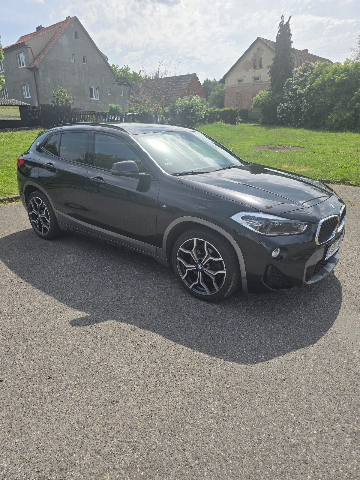 BMW X2, xDrive 2.0D - fotka 2
