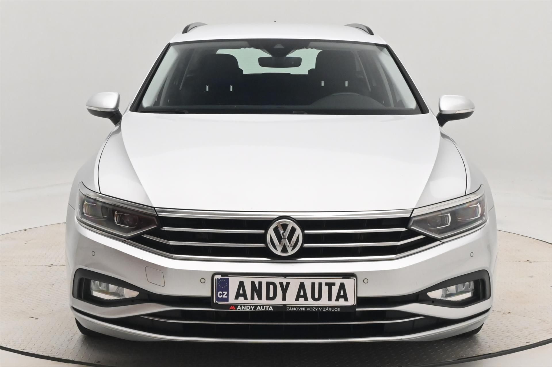 Volkswagen Passat Variant, 2,0 TDI 110kW DSG Variant Busi - fotka 2