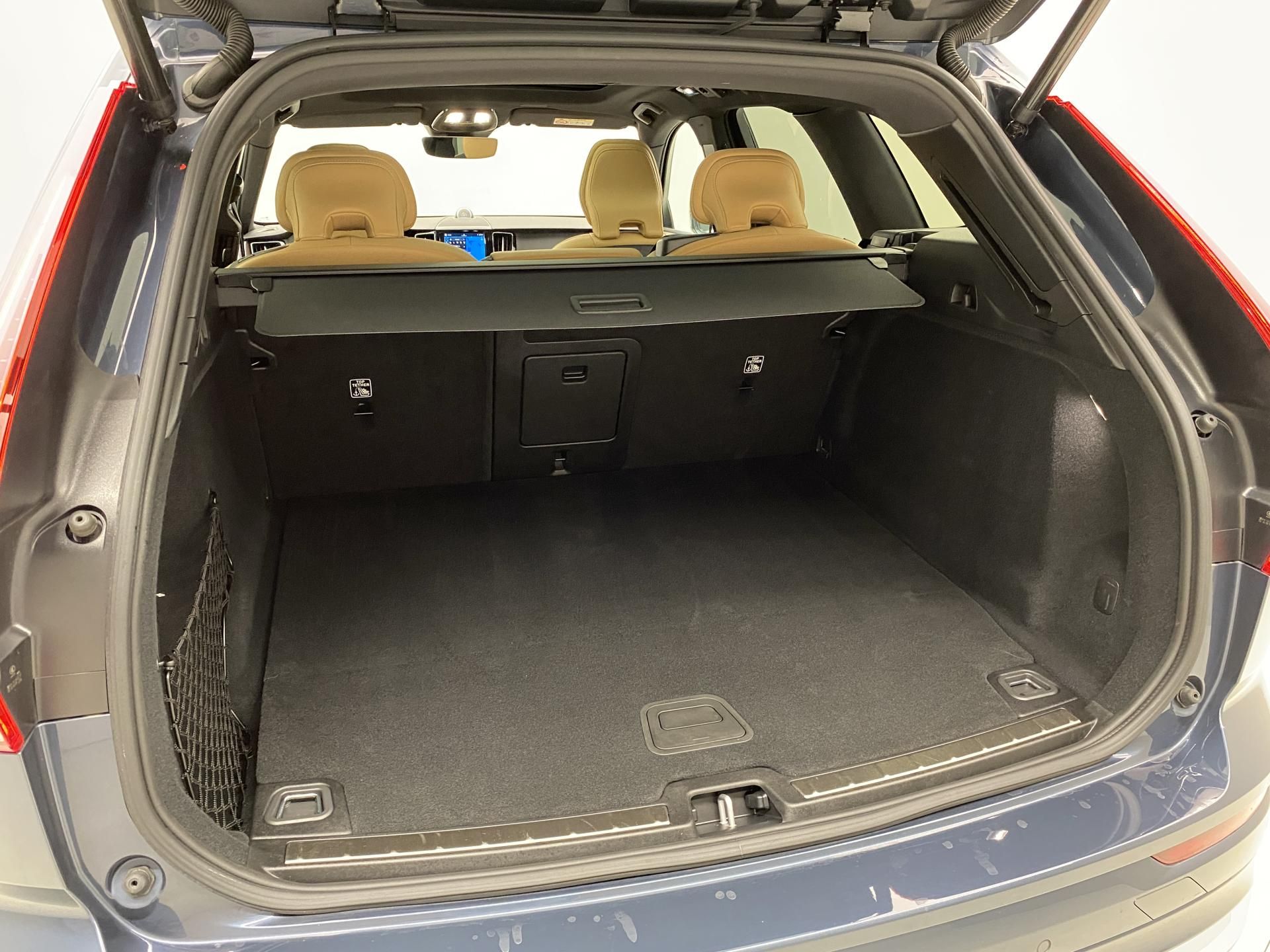 Volvo XC60, T8 AWD RECHARGE BRIGHT ULTRA - fotka 6