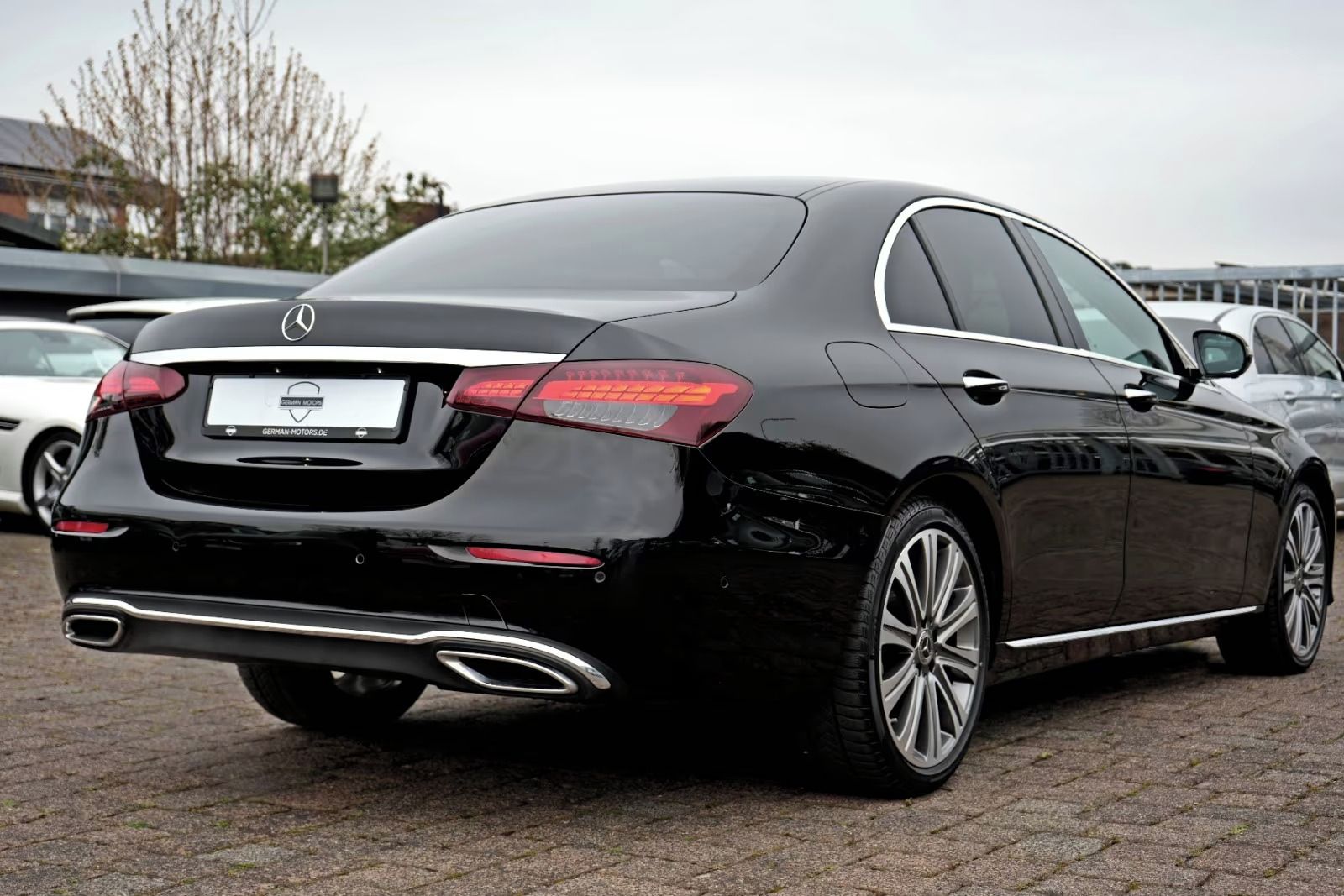 Mercedes-Benz Třídy E, E400d 4Matic*Hud*AirMatic - fotka 5
