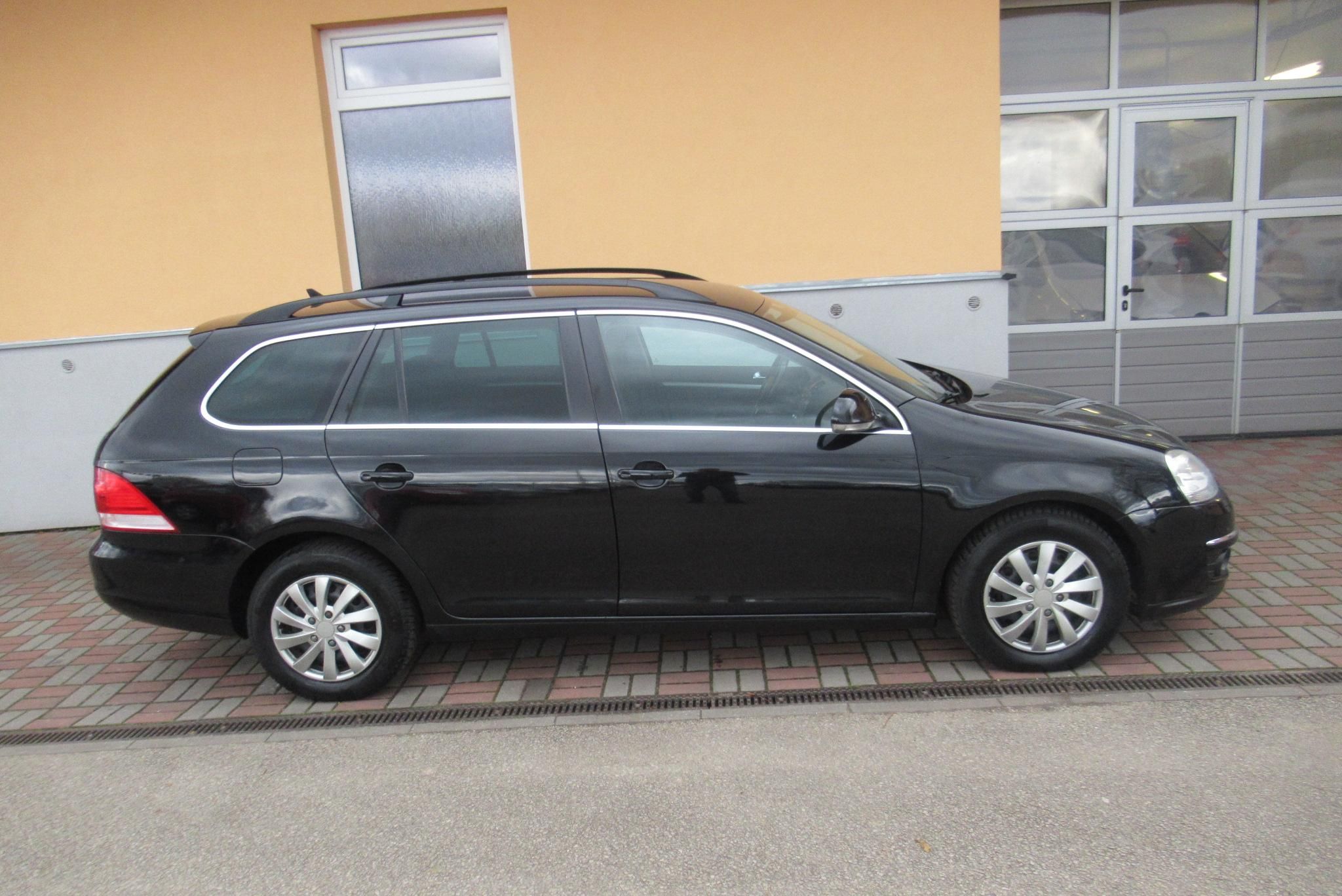 Volkswagen Golf, 1.9 TDI AUT. KLIMA - fotka 3