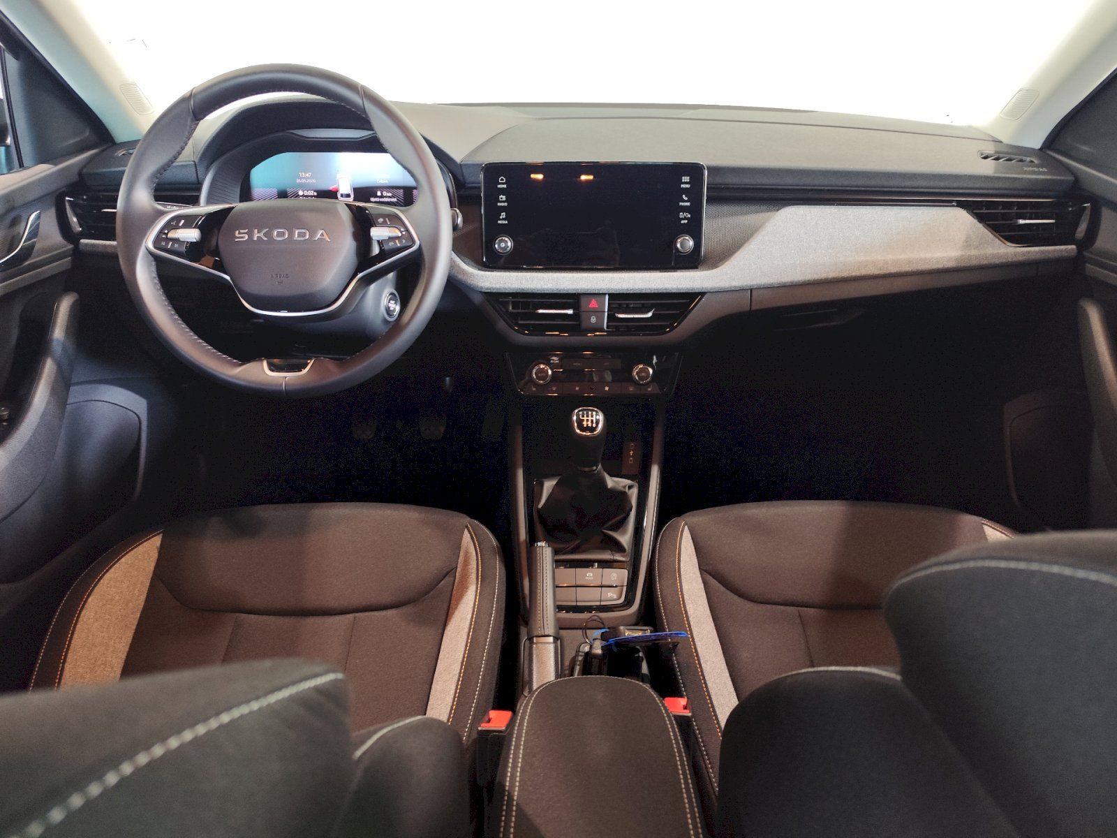Škoda Scala, SCALA SELECTION 1.0 TSI 85 kW - fotka 5