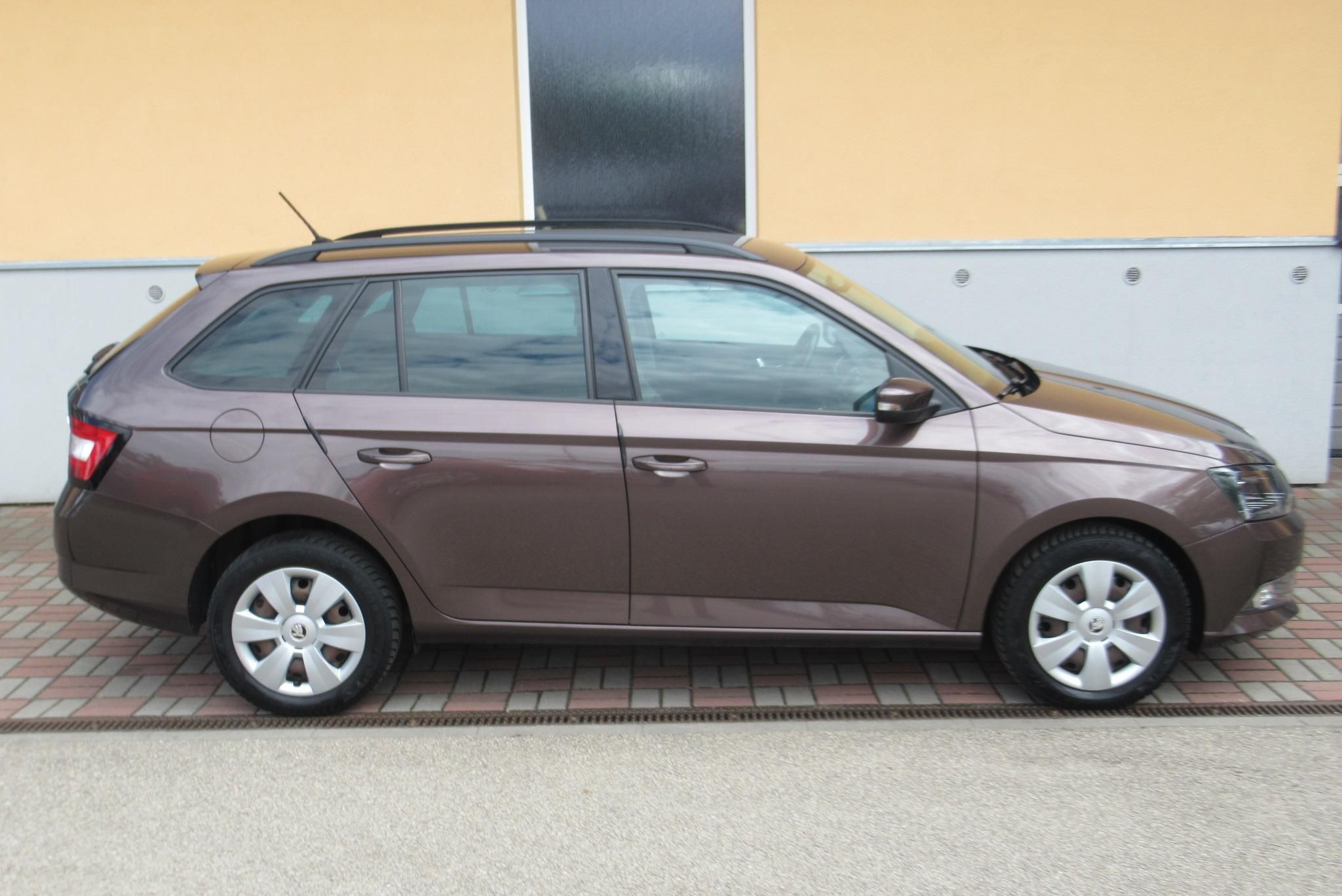 Škoda Fabia, 1.2 TSi KLIMA VYHŘ. SEDADLA - fotka 3