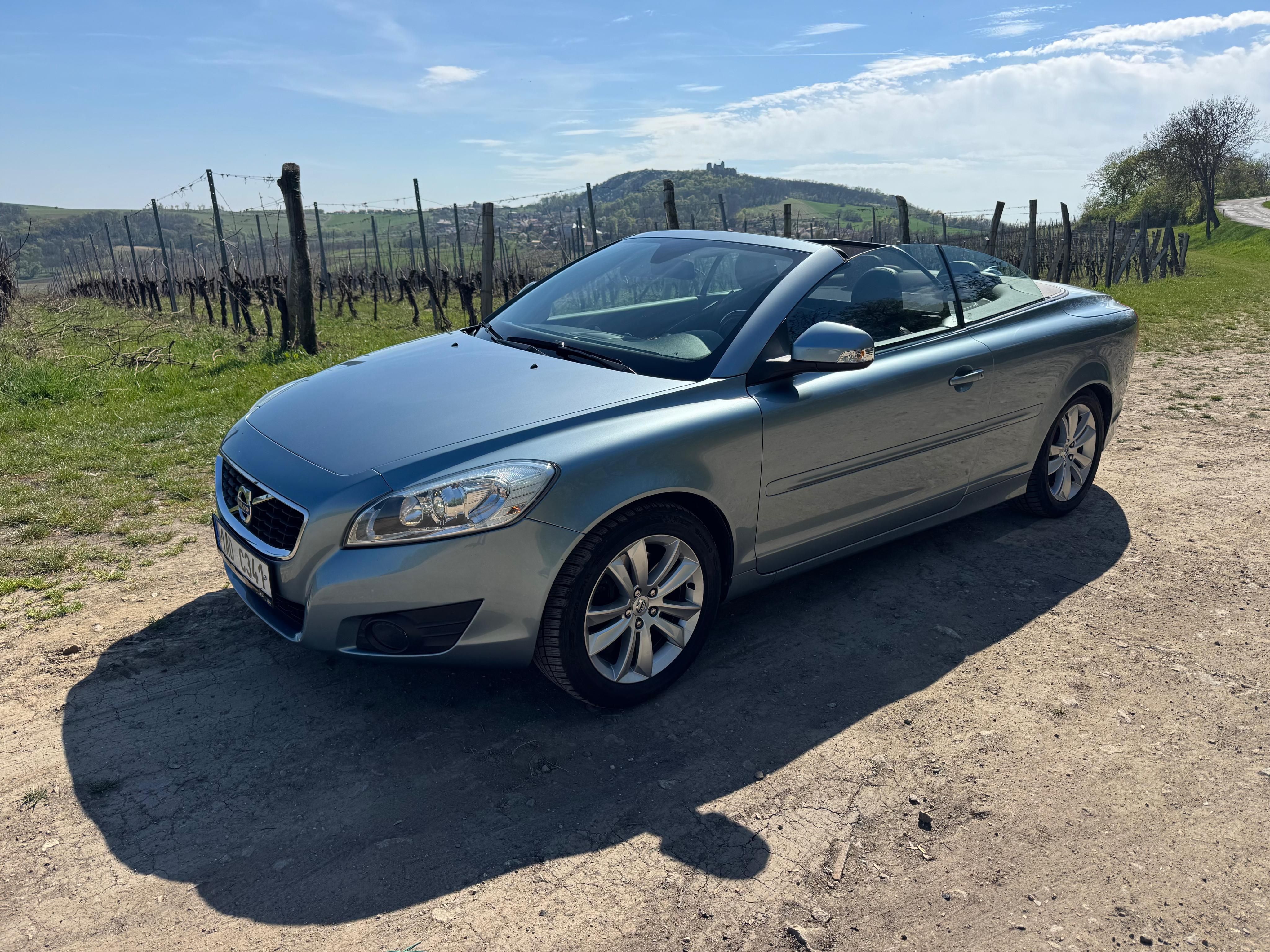 Volvo C70, 2.2 diesel 110kw + čip - fotka 3
