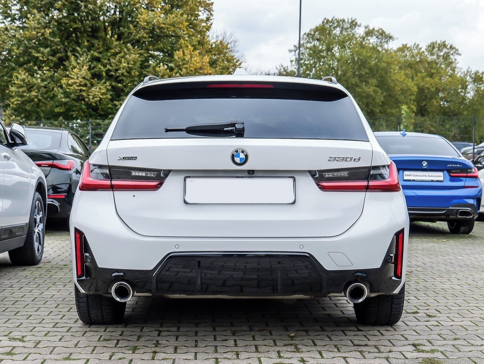 BMW Řada 3, 330 d xDrive Touring M Sport P - fotka 4