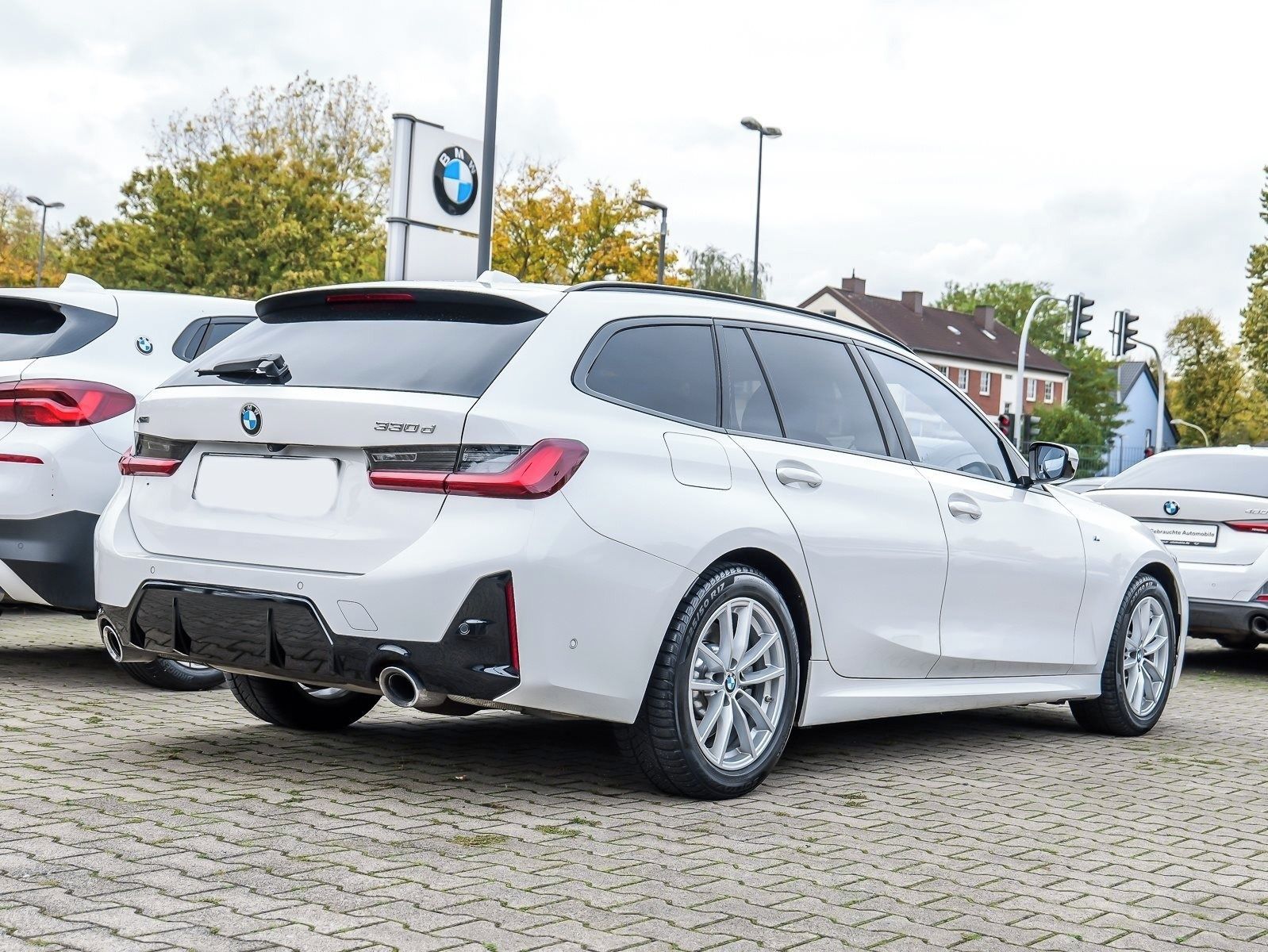 BMW Řada 3, 330 d xDrive Touring M Sport P - fotka 2