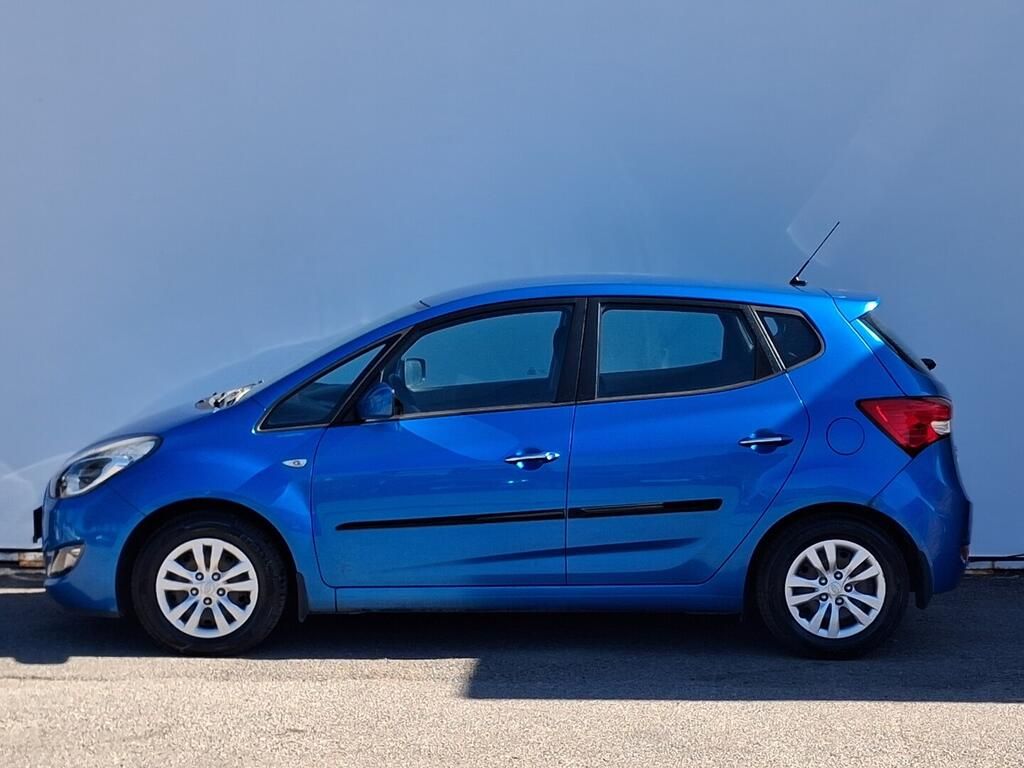 Hyundai ix20, Trikolor 1.4 66 kW - fotka 3