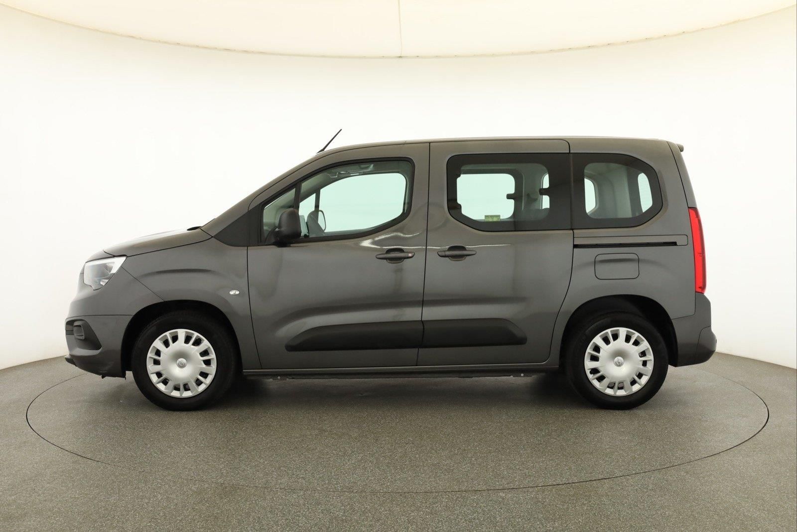 Opel Combo, 1.2 Turbo, Life, 5Míst, Klima - fotka 3