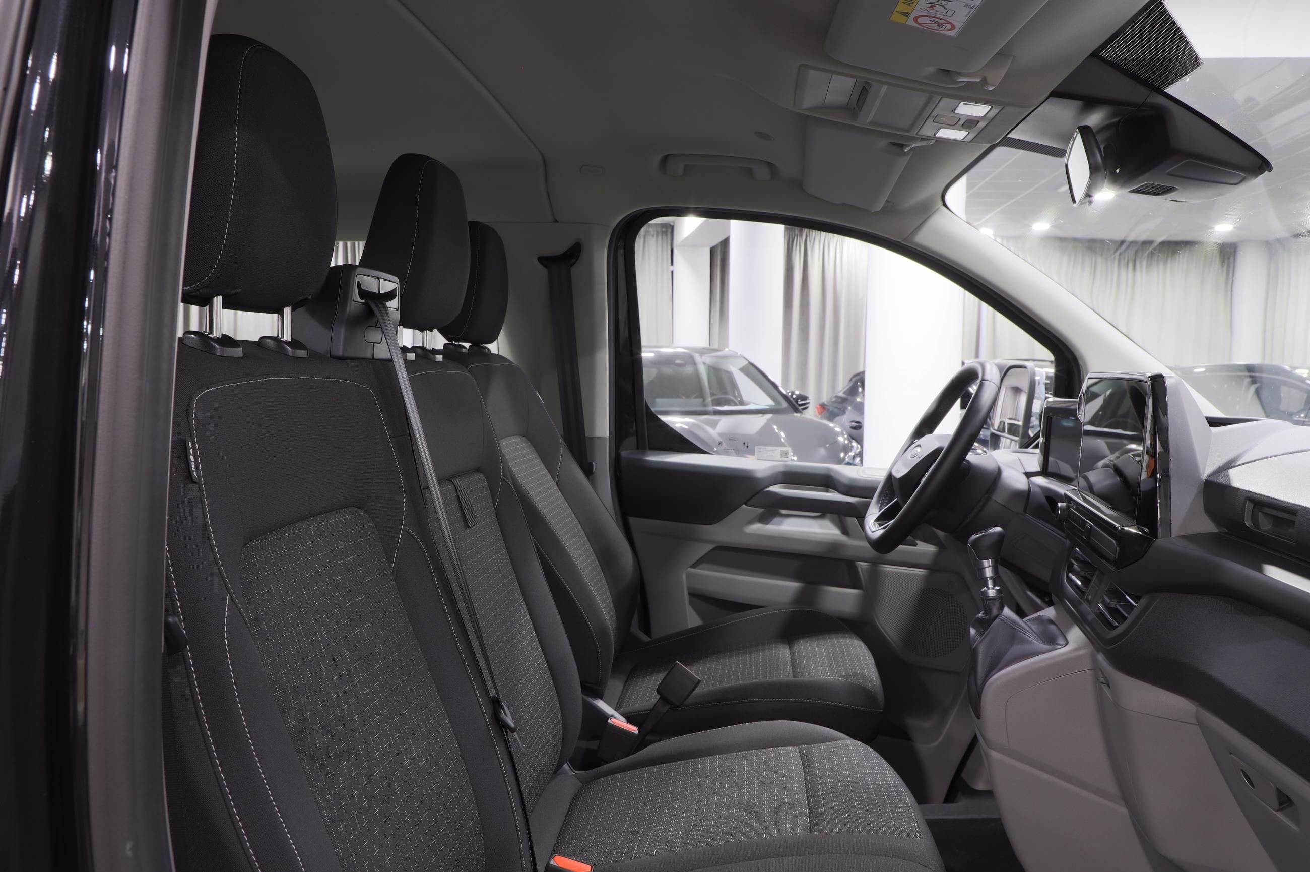 Ford Tourneo Custom, 2.0 EcoBlue 100kW / 9-míst - fotka 5