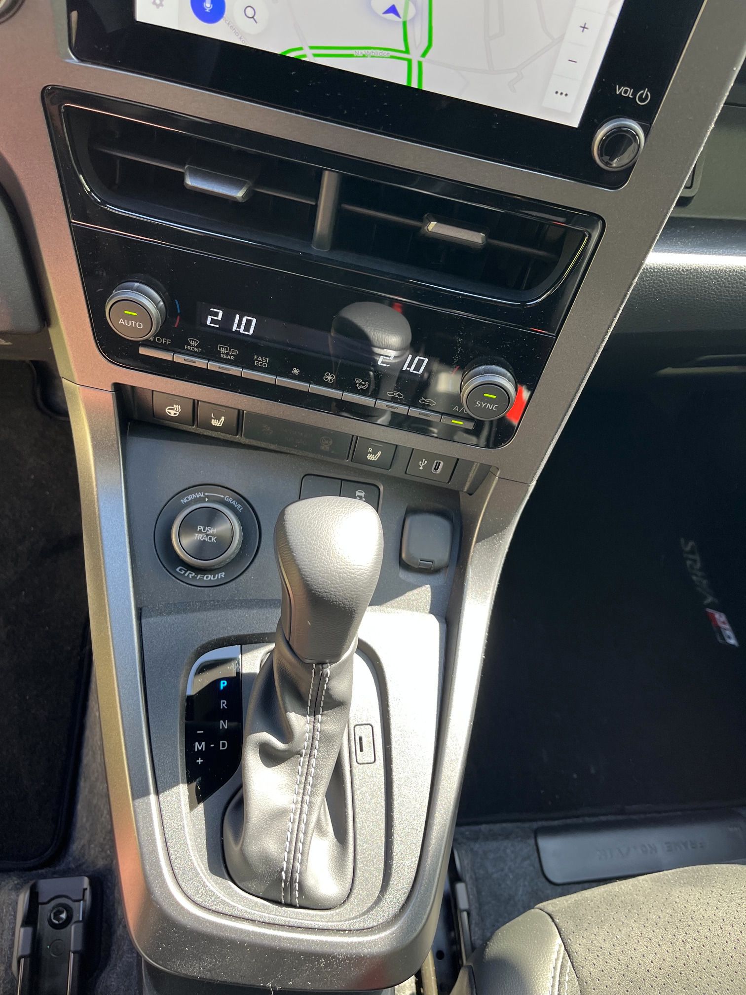 Toyota Yaris, GR automat VIP paket - fotka 4