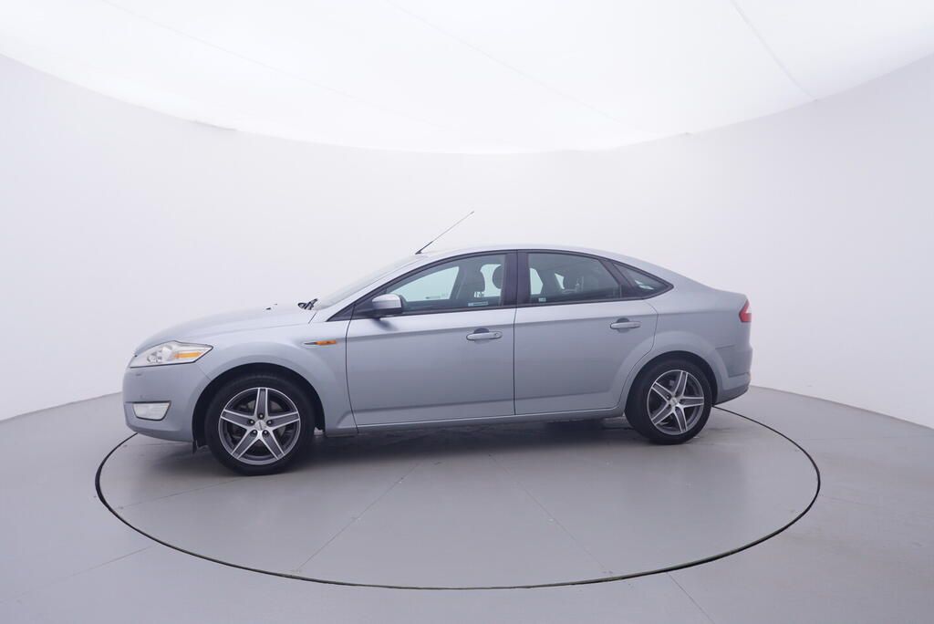 Ford Mondeo, 2.0 TDCi 103 kW - fotka 2