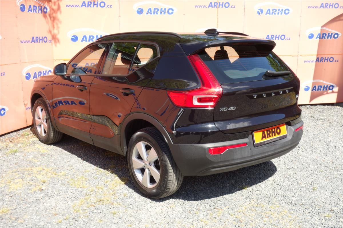 Volvo XC40, 2,0 D3 110KW, MANUAL, FWD. - fotka 5