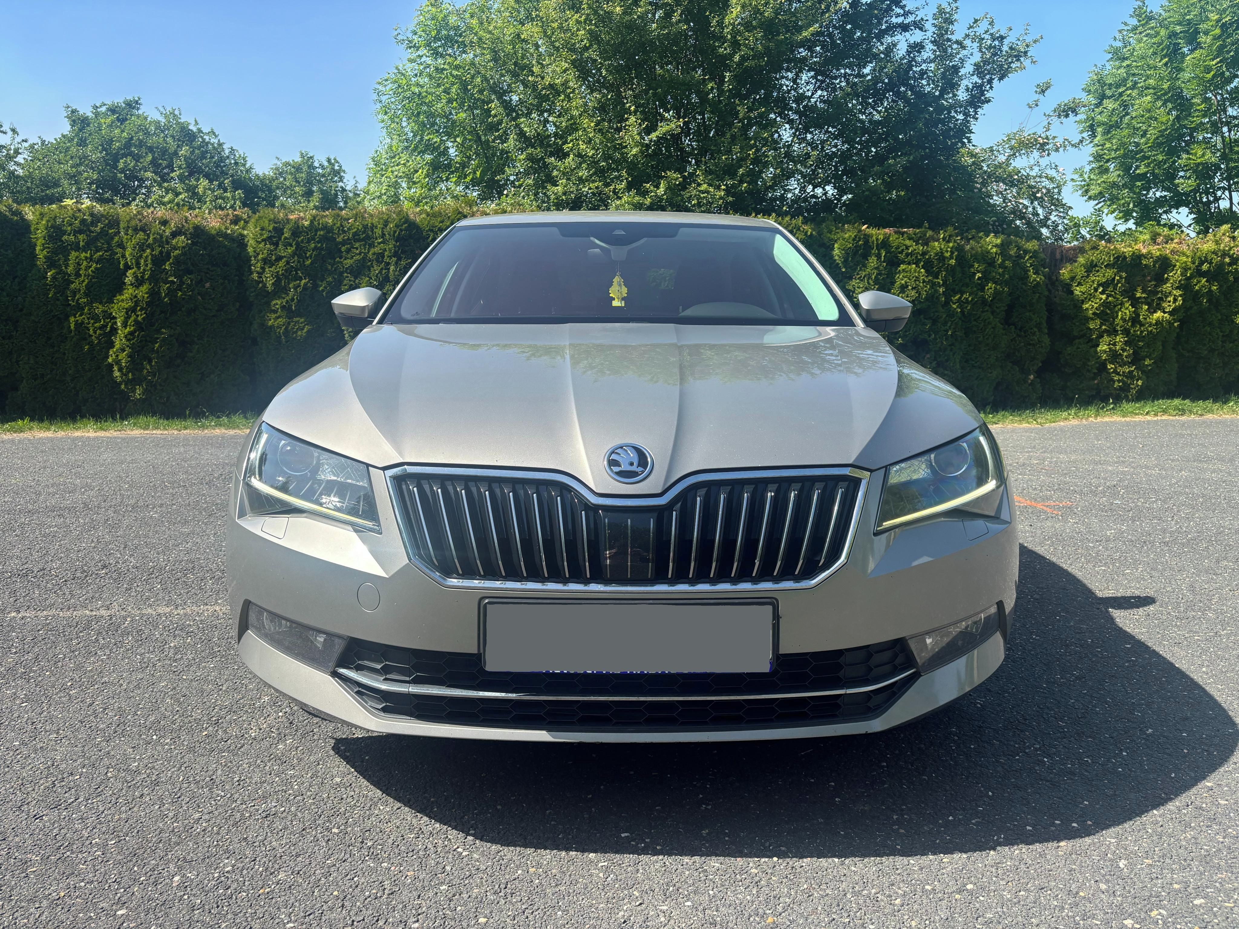 Škoda Superb, 2.0 TSI 162kw Style NAV SERVIS - fotka 2