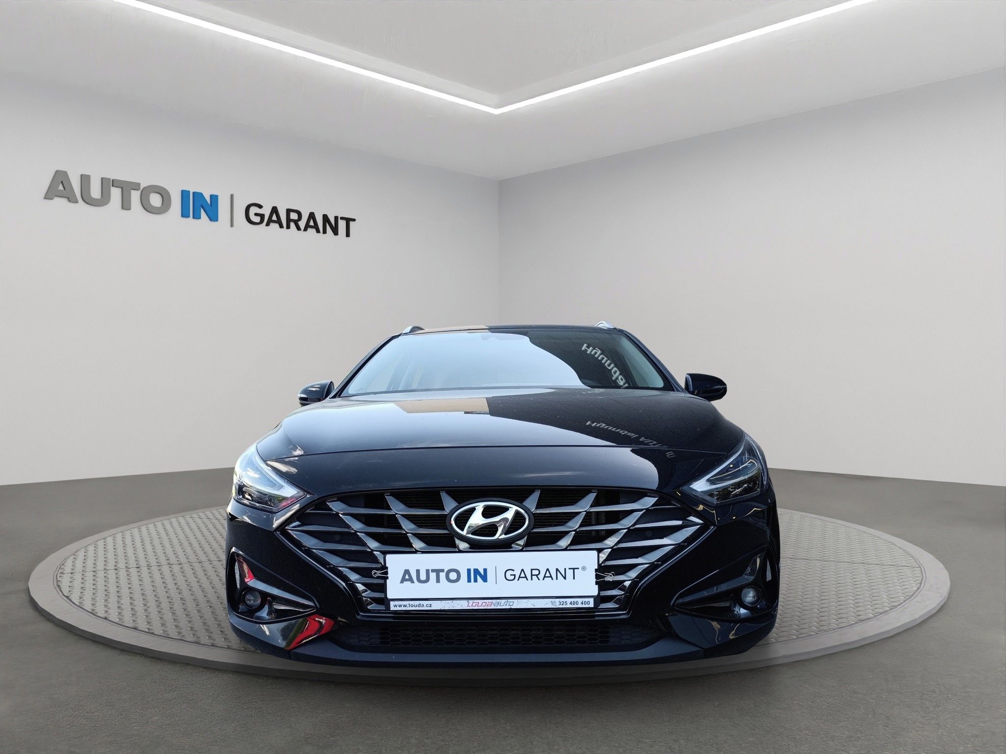 Hyundai i30, Hyundai i30 1.5 117kw Family S - fotka 2