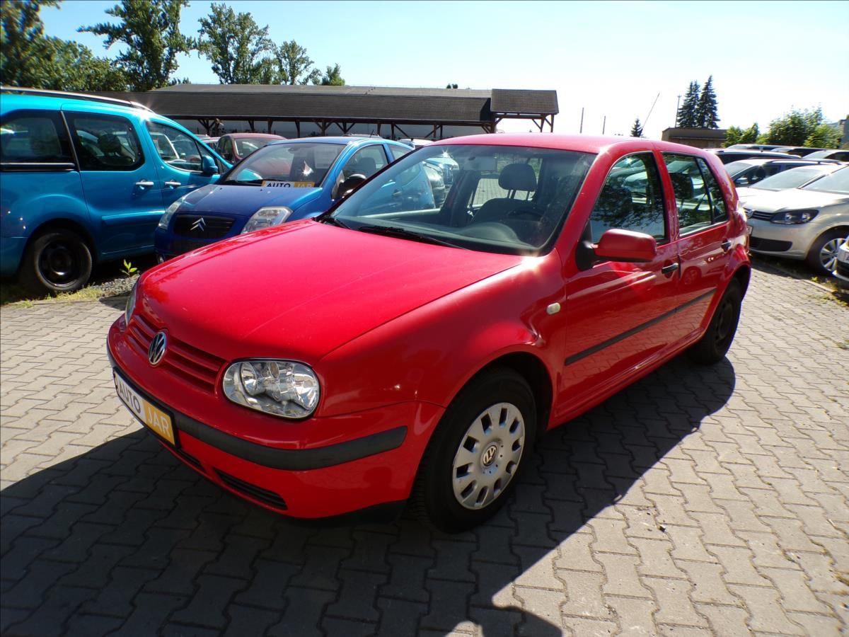 Volkswagen Golf, 1,4 16V  TAŽNÉ ZAŘÍZENÍ,KAMERA - fotka 2