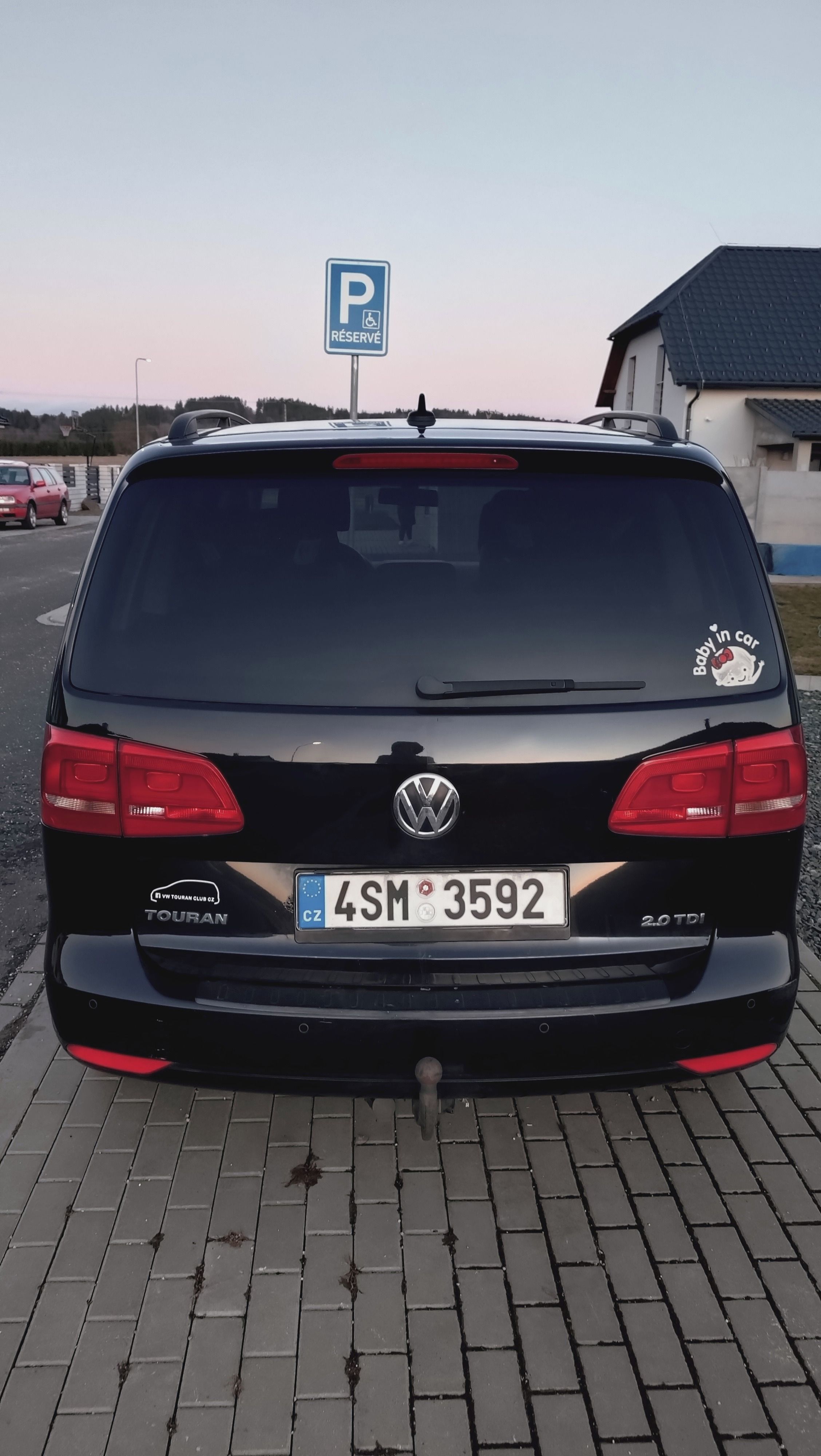 Volkswagen Touran, 2014 2.0 TDI DSG - fotka 2