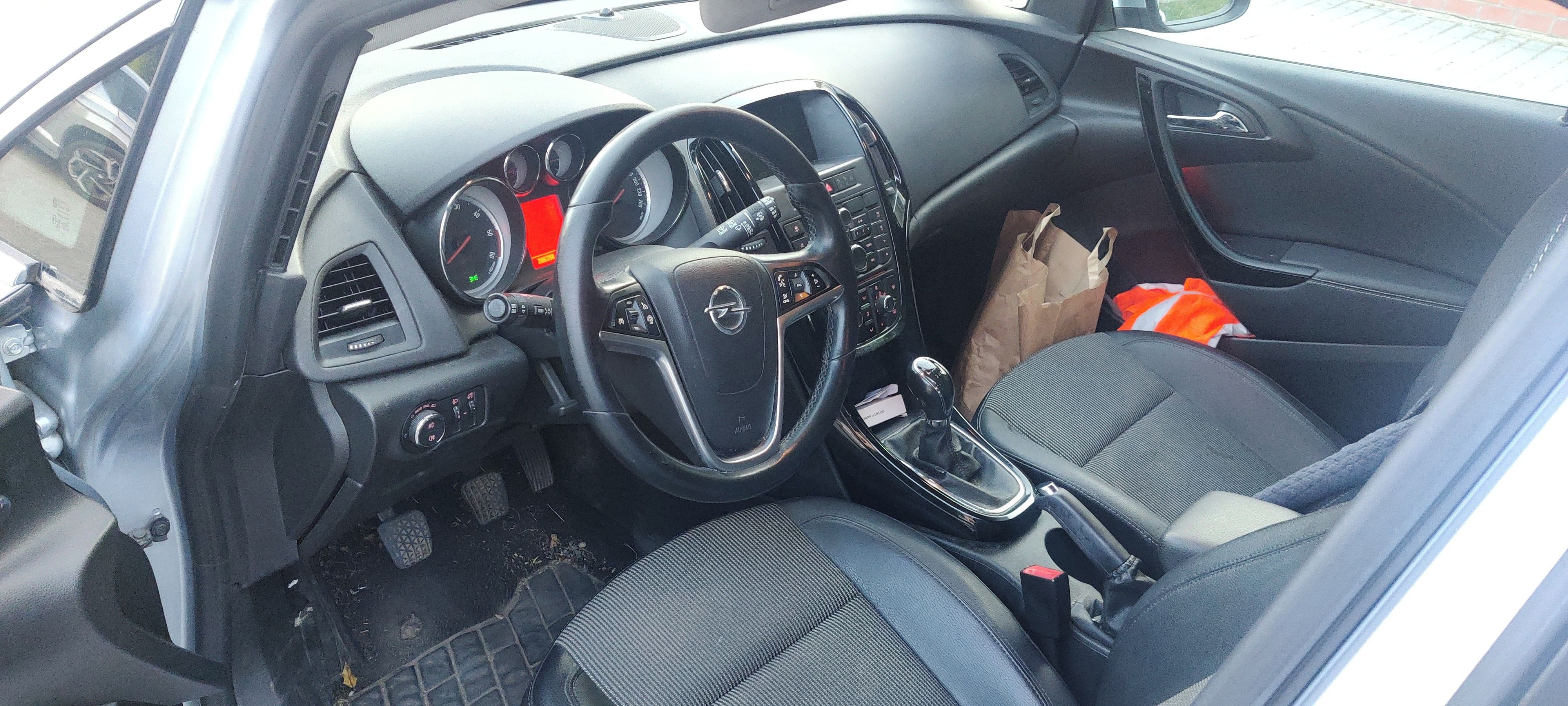 Opel Astra, 1.6 CDTI, DPH - fotka 3