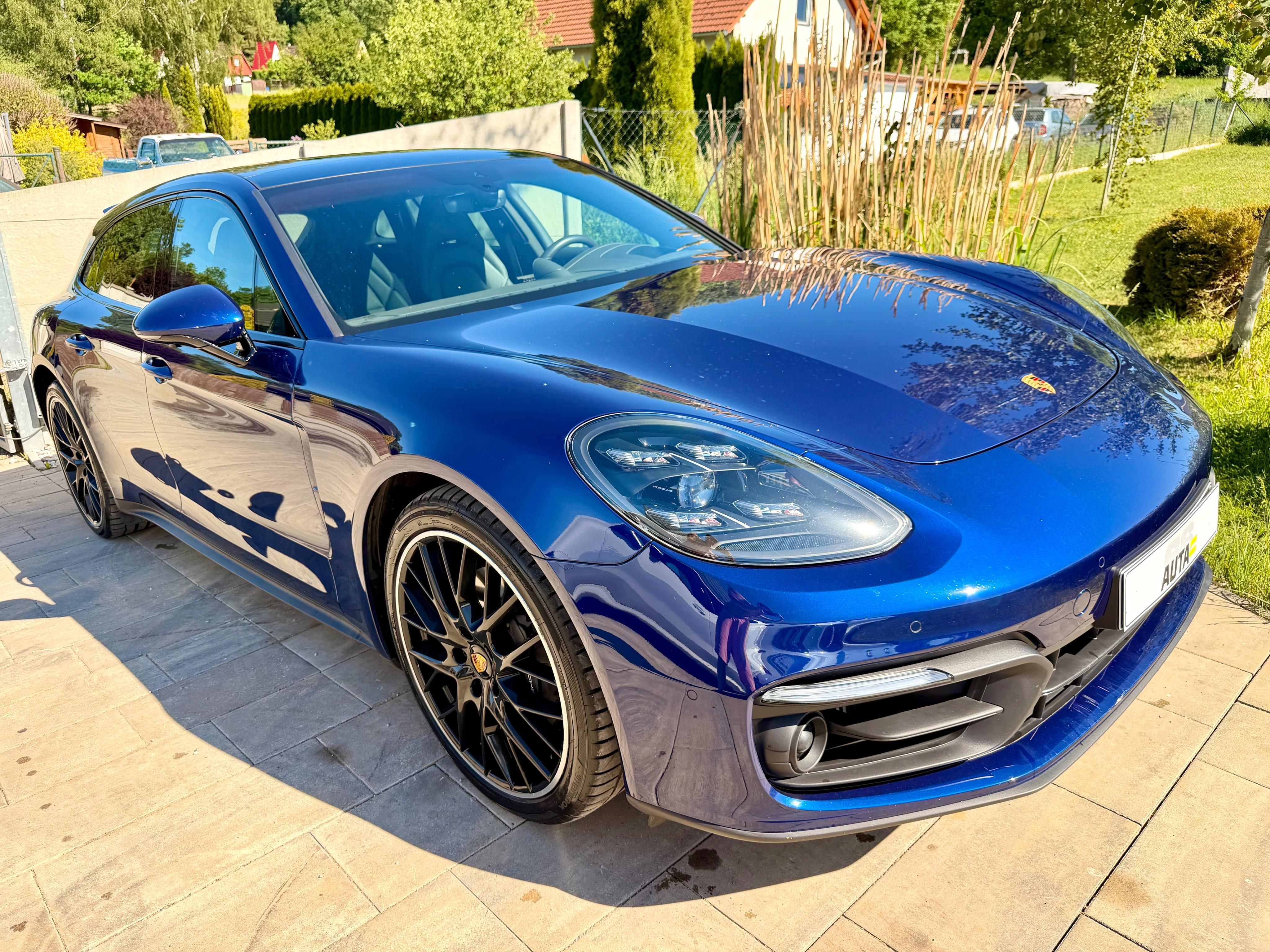 Porsche Panamera, Panamera 4 Platinum Edition ČR - fotka 6