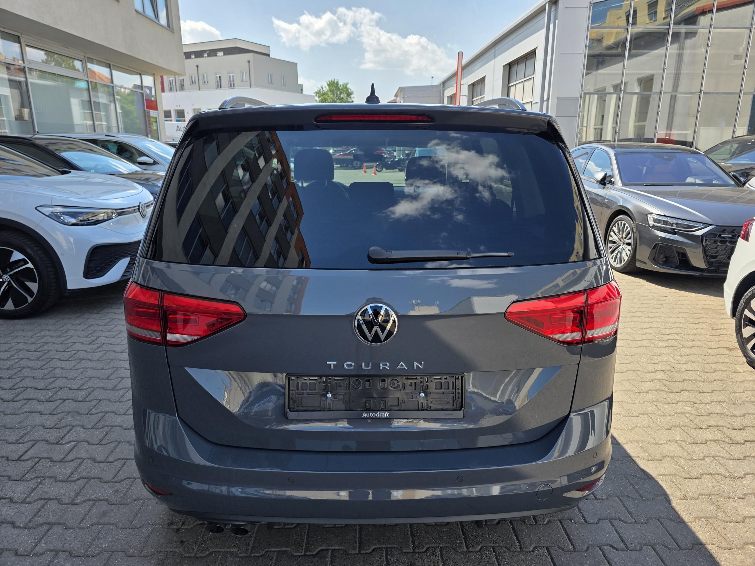 Volkswagen Touran, 2.0 TDI 110kW DSG / ALU 16'' - fotka 5
