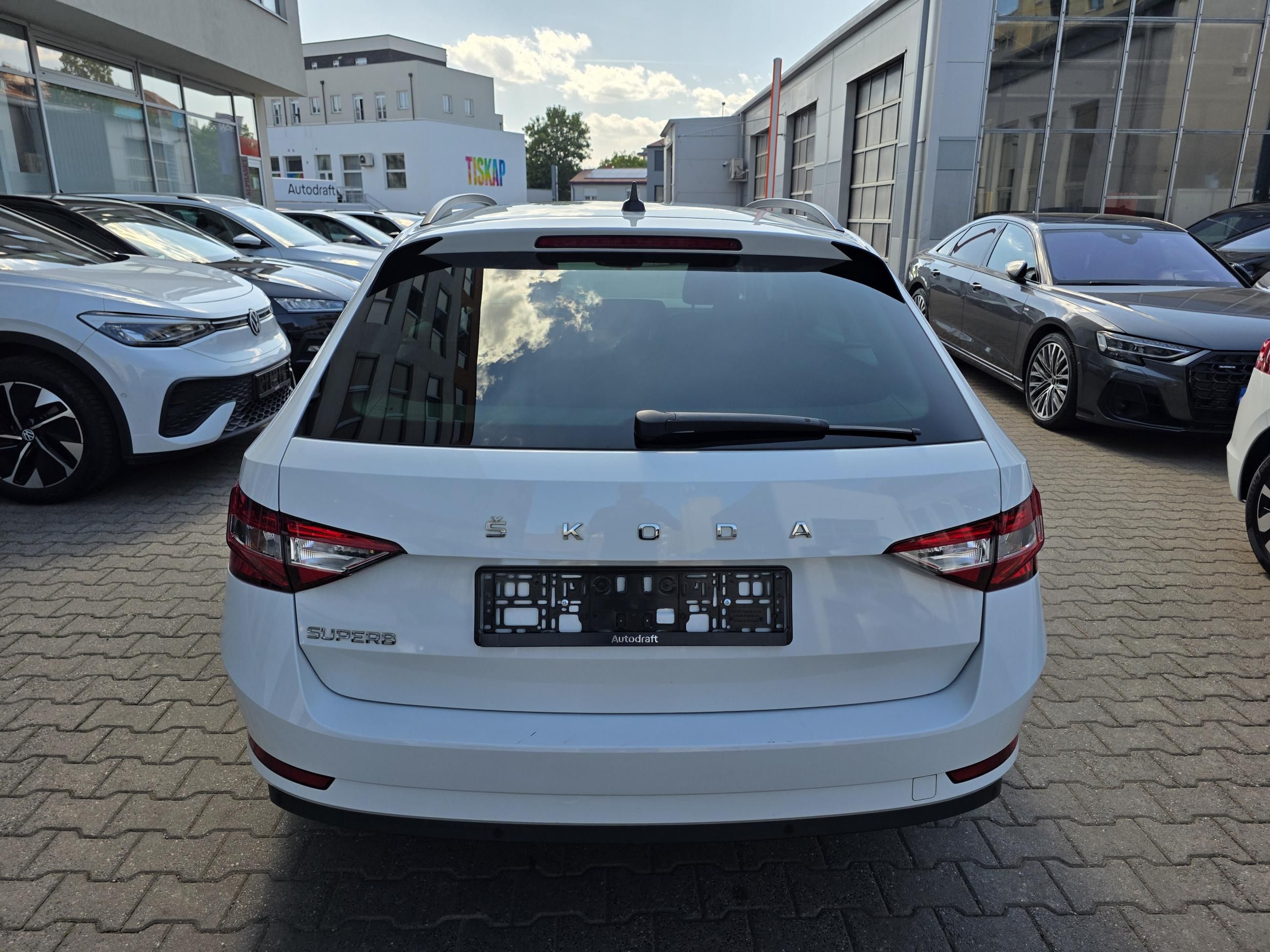 Škoda Superb, 2.0 TDI 110kW DSG / ALU 16'' - fotka 5