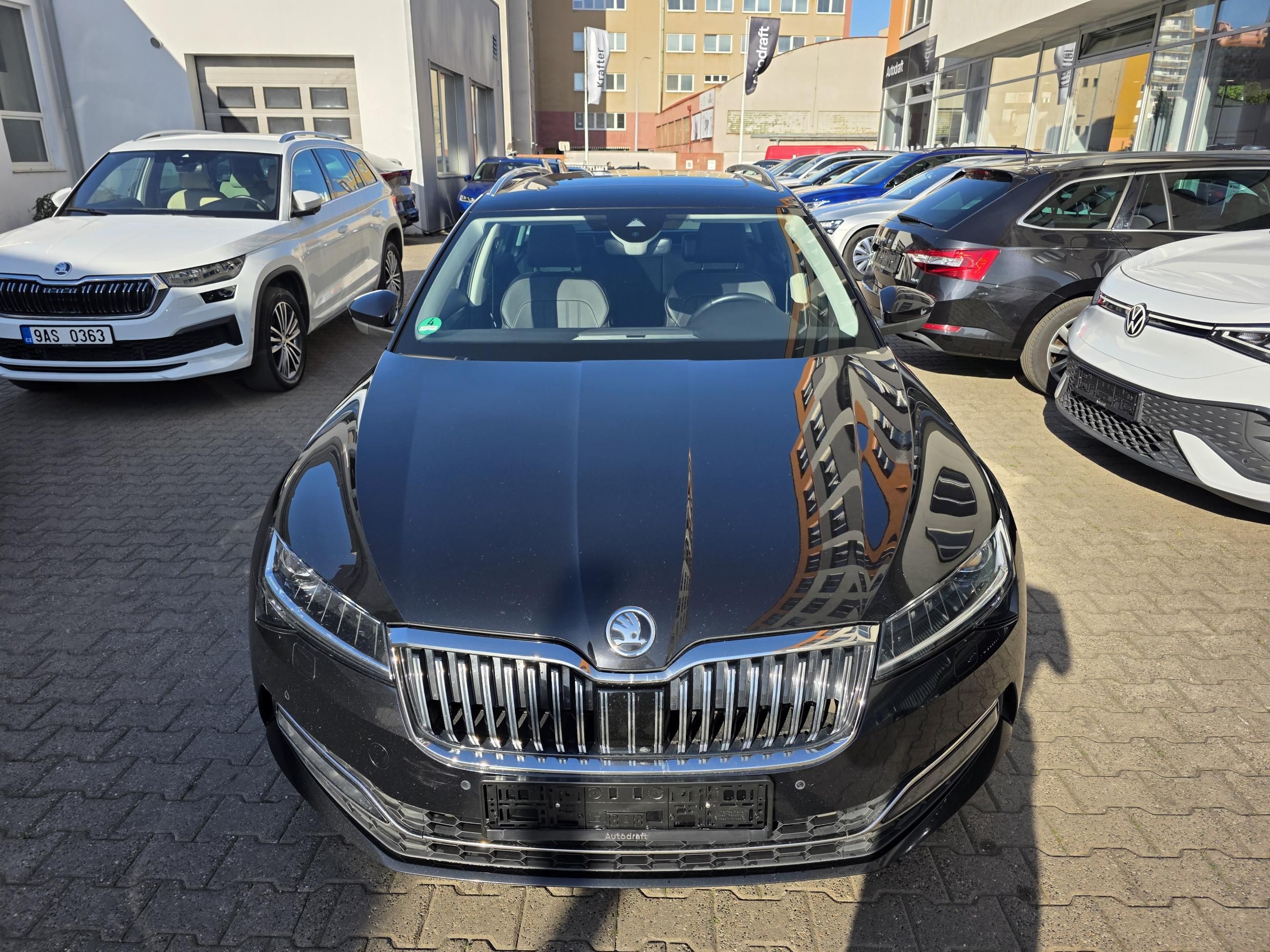 Škoda Superb, Style 2.0 TDI 110kW DSG / ALU - fotka 3