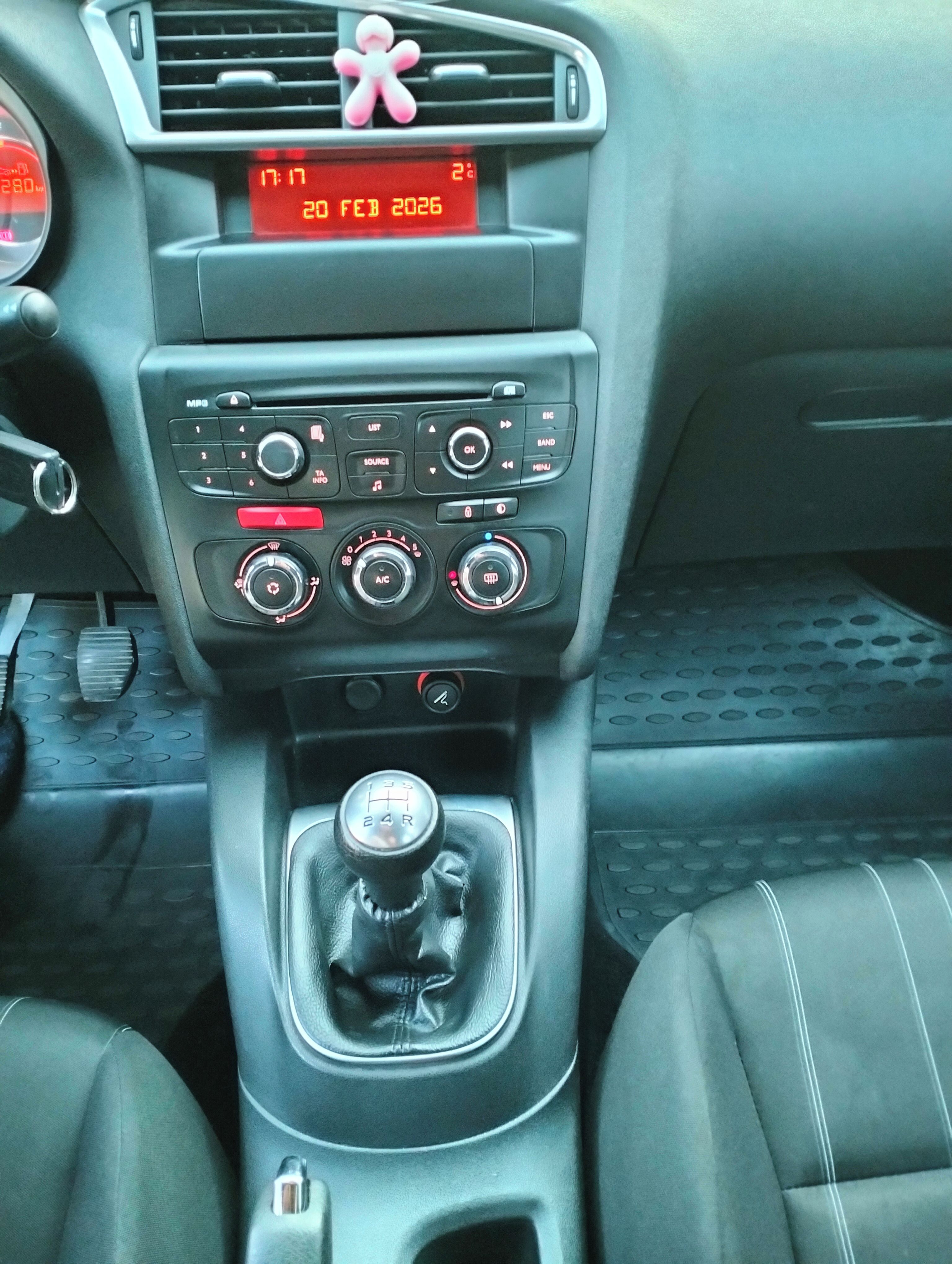 Citroën C4, 1.4 - fotka 5