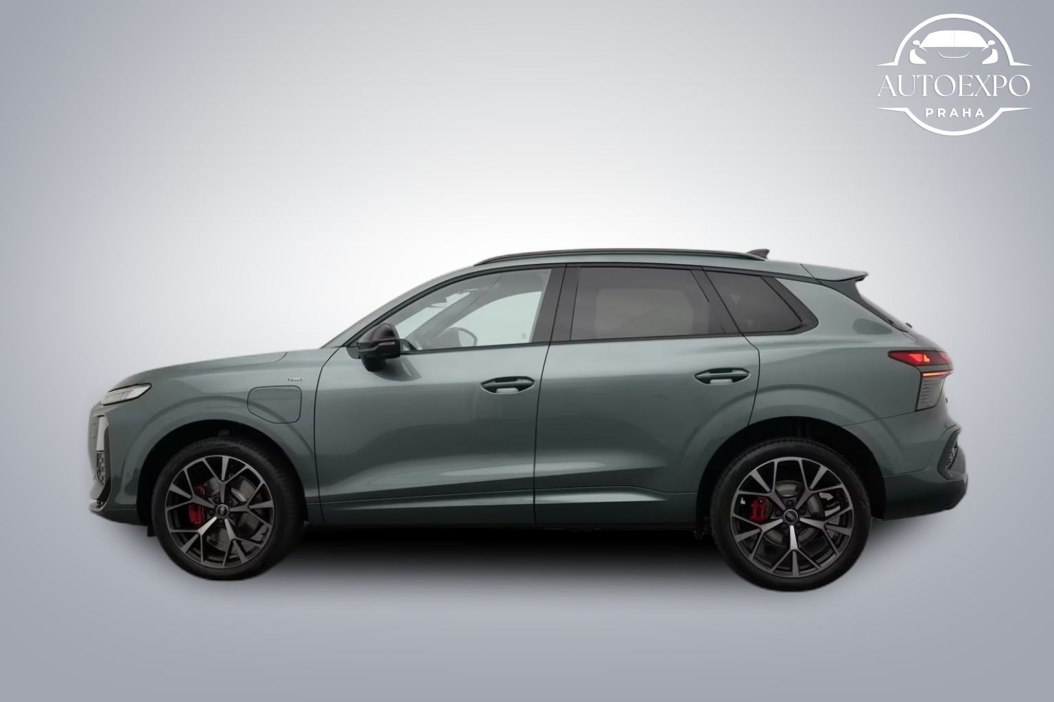 Audi Q3, e-hybrid S line MATRIX - fotka 4