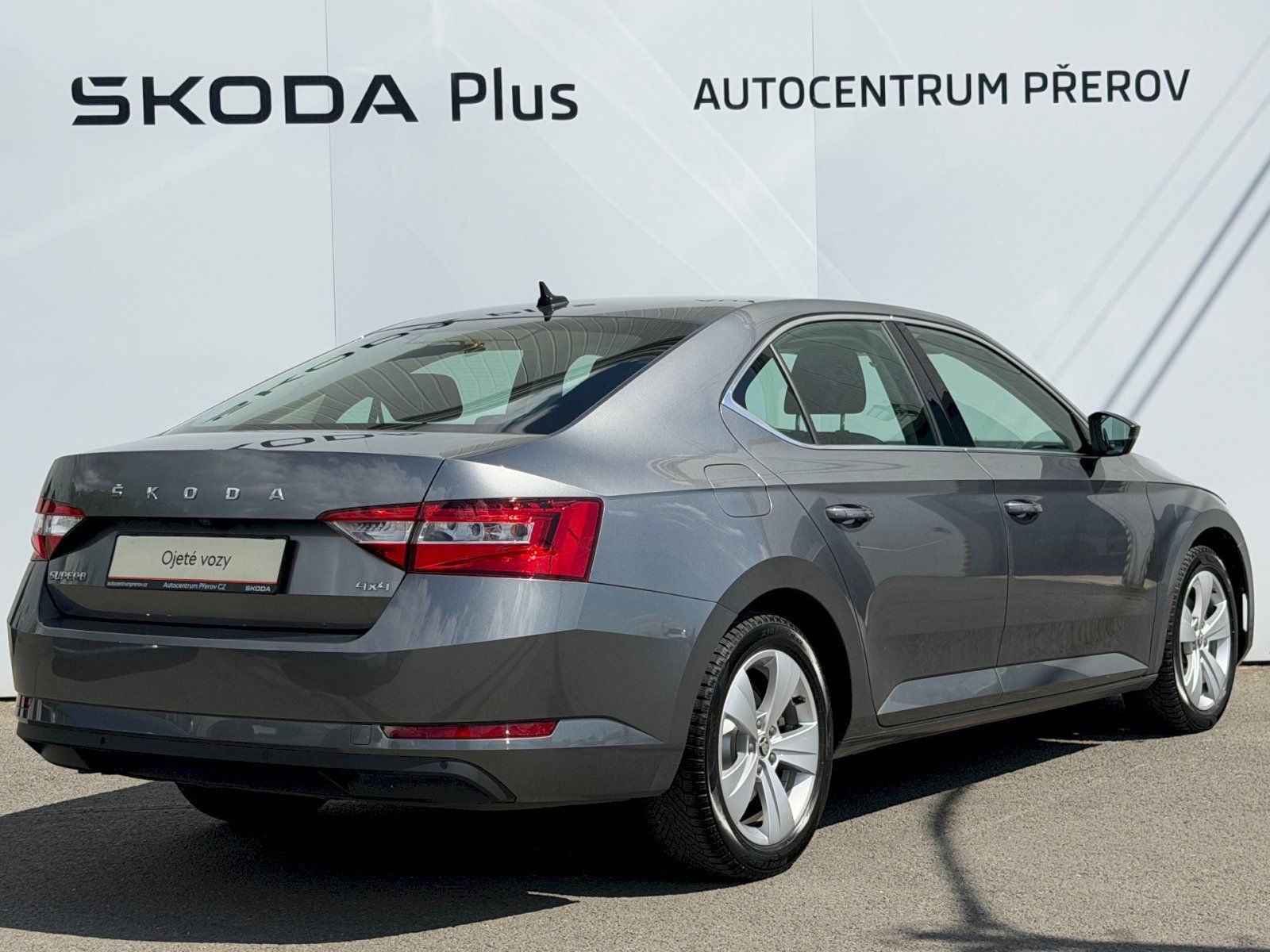 Škoda Superb, 2.0 TDI 147kW 4x4 DSG Style - fotka 2