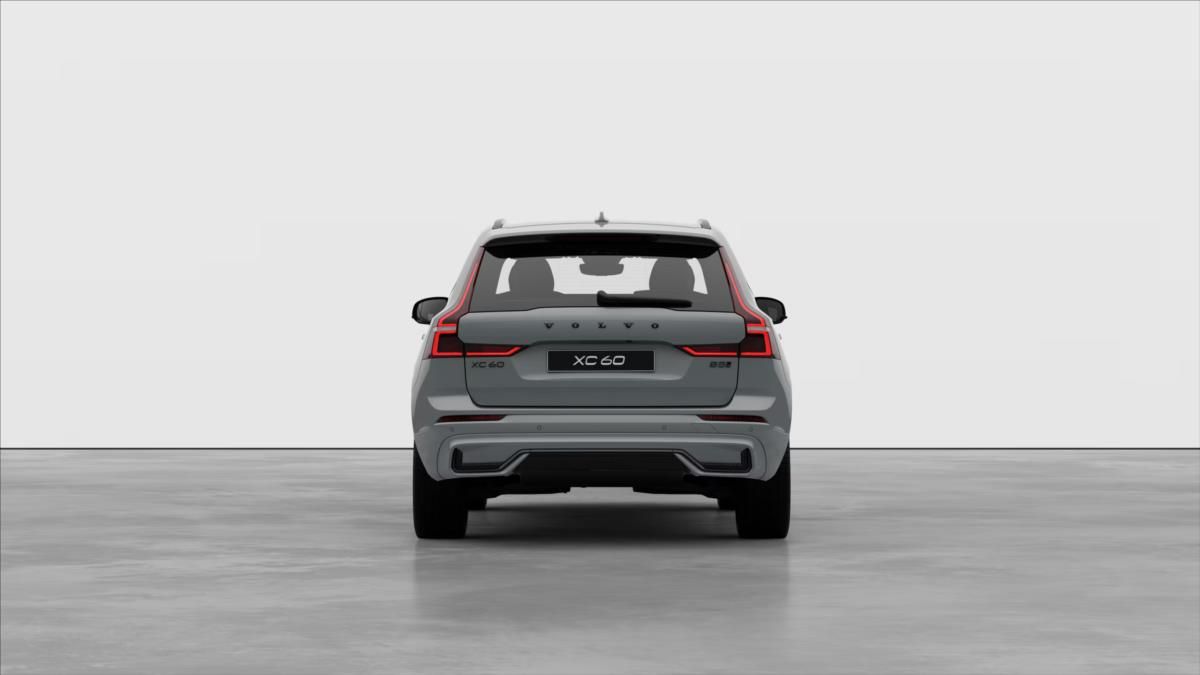 Volvo XC60, 2,0 B5 AWD Plus Black Ed 4321 - fotka 4