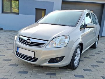 B 1,7 CDTI - 81kw. 7 MÍSTNÉ