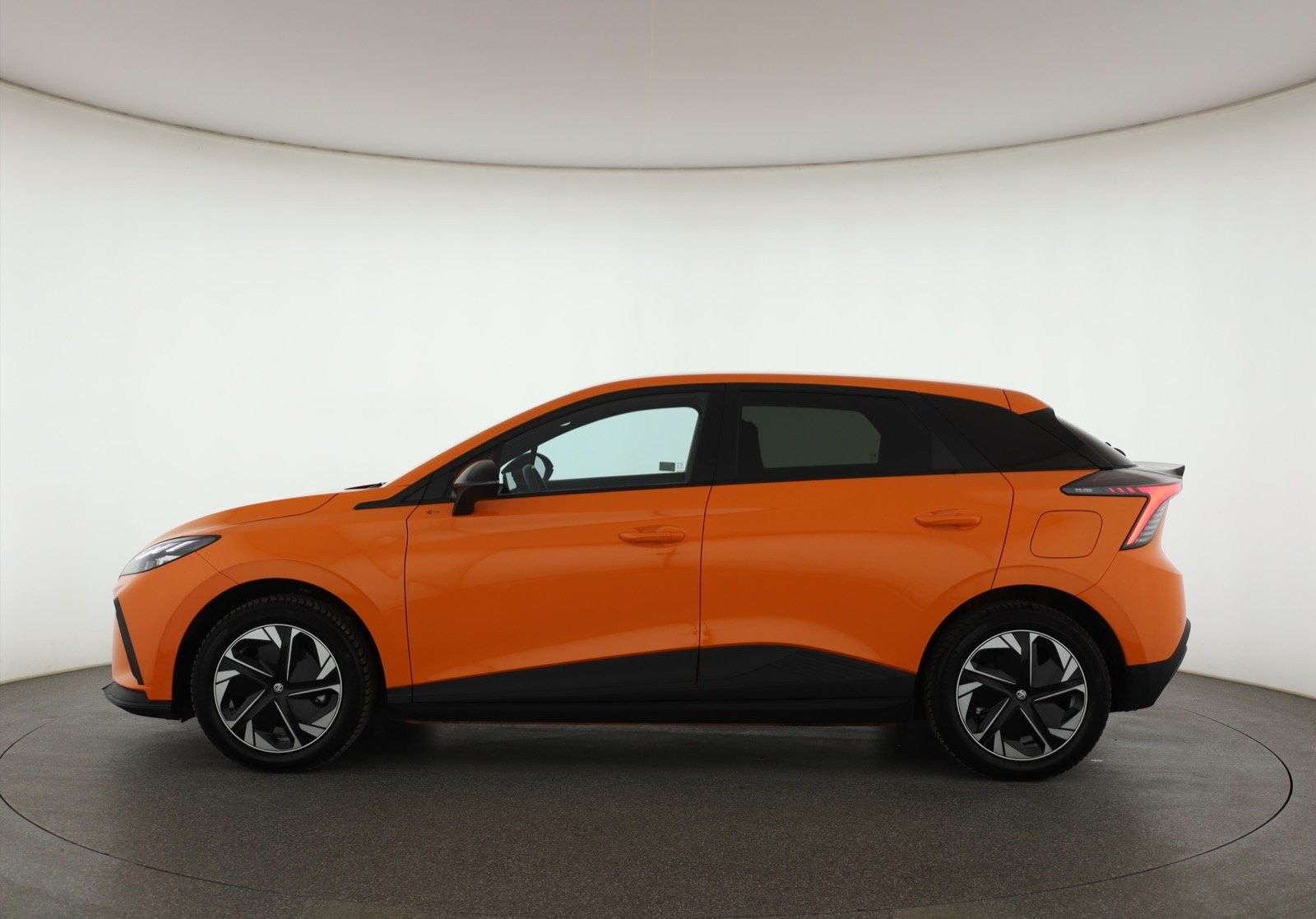 MG MG4, 64 kWh, SoH 97%, Záruka - fotka 3