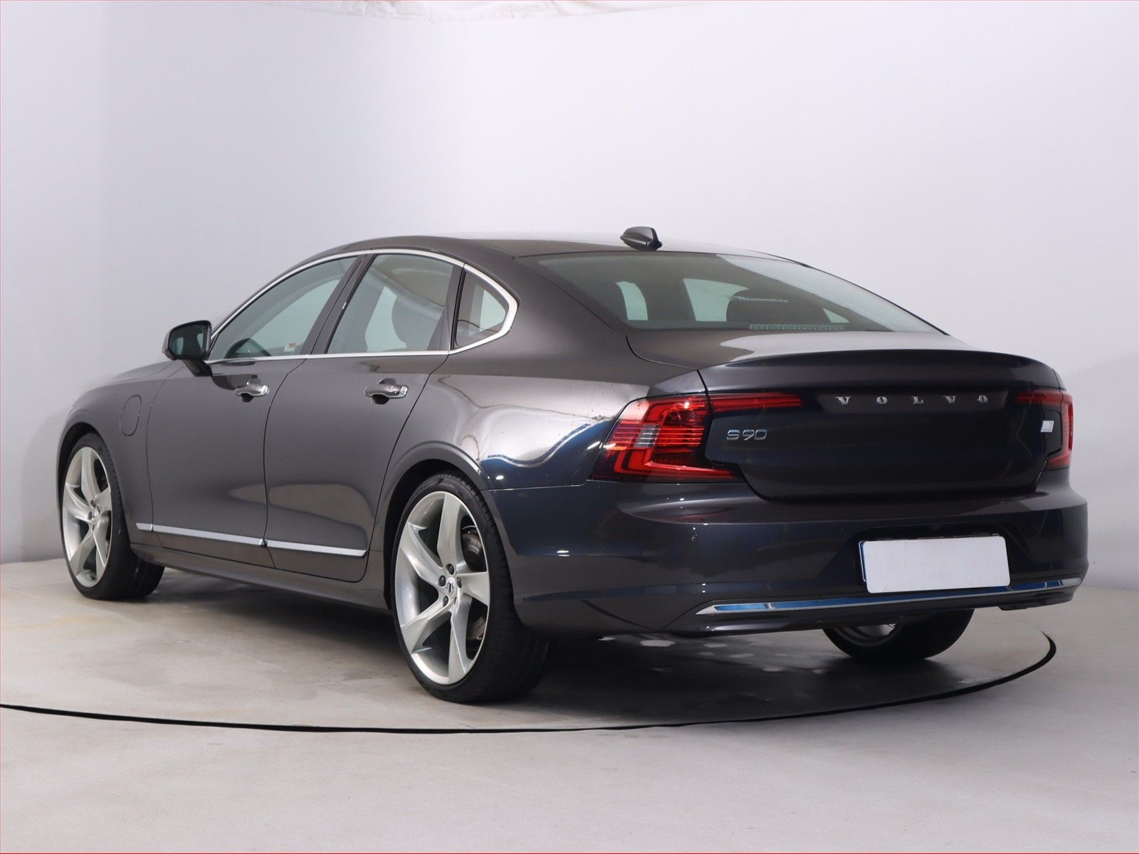 Volvo S90, T8 AWD, 4X4, Automat - fotka 4