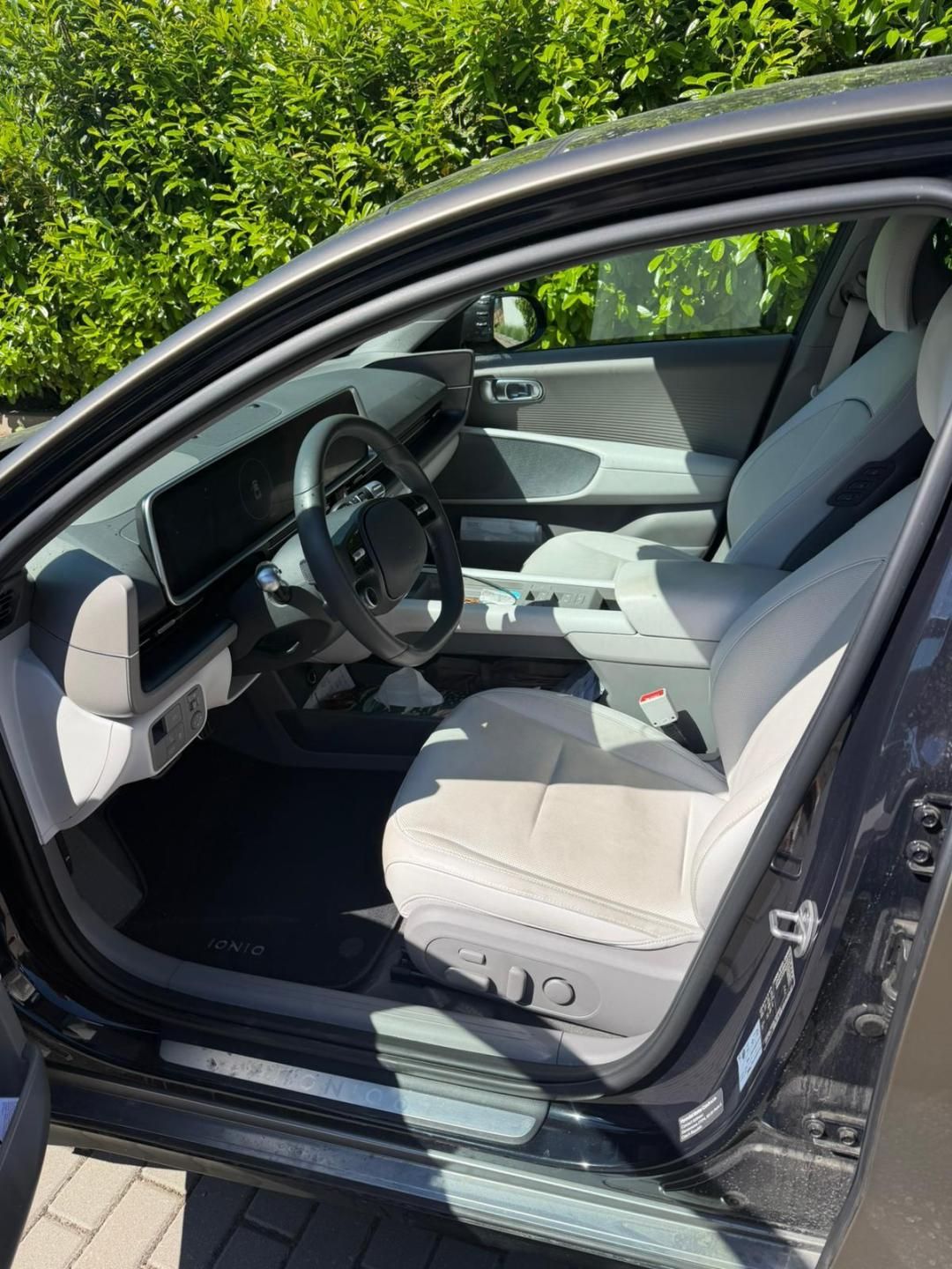 Hyundai Ioniq 6, ČR .MAJITEL 77kW BATERKA - fotka 5