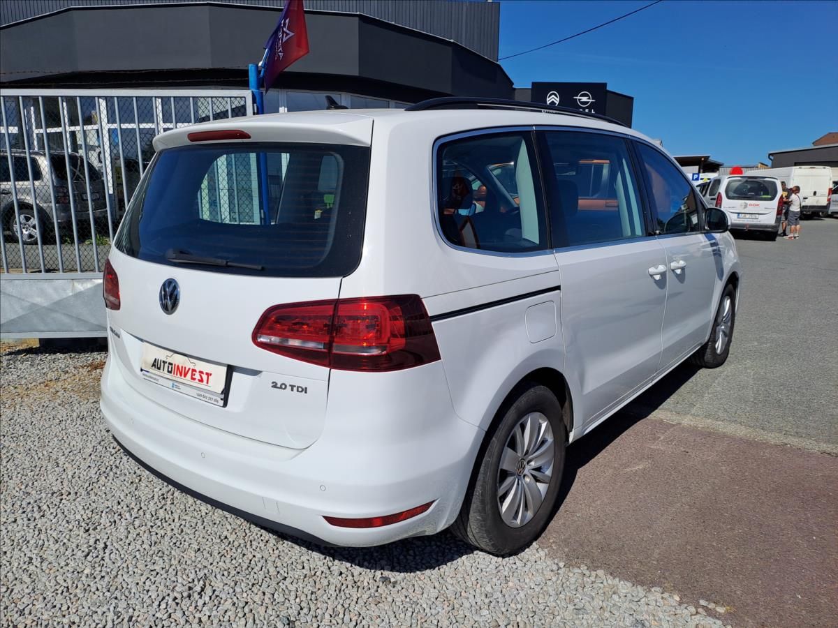 Volkswagen Sharan, 2,0 TDI DSG NAVIGACE - fotka 3