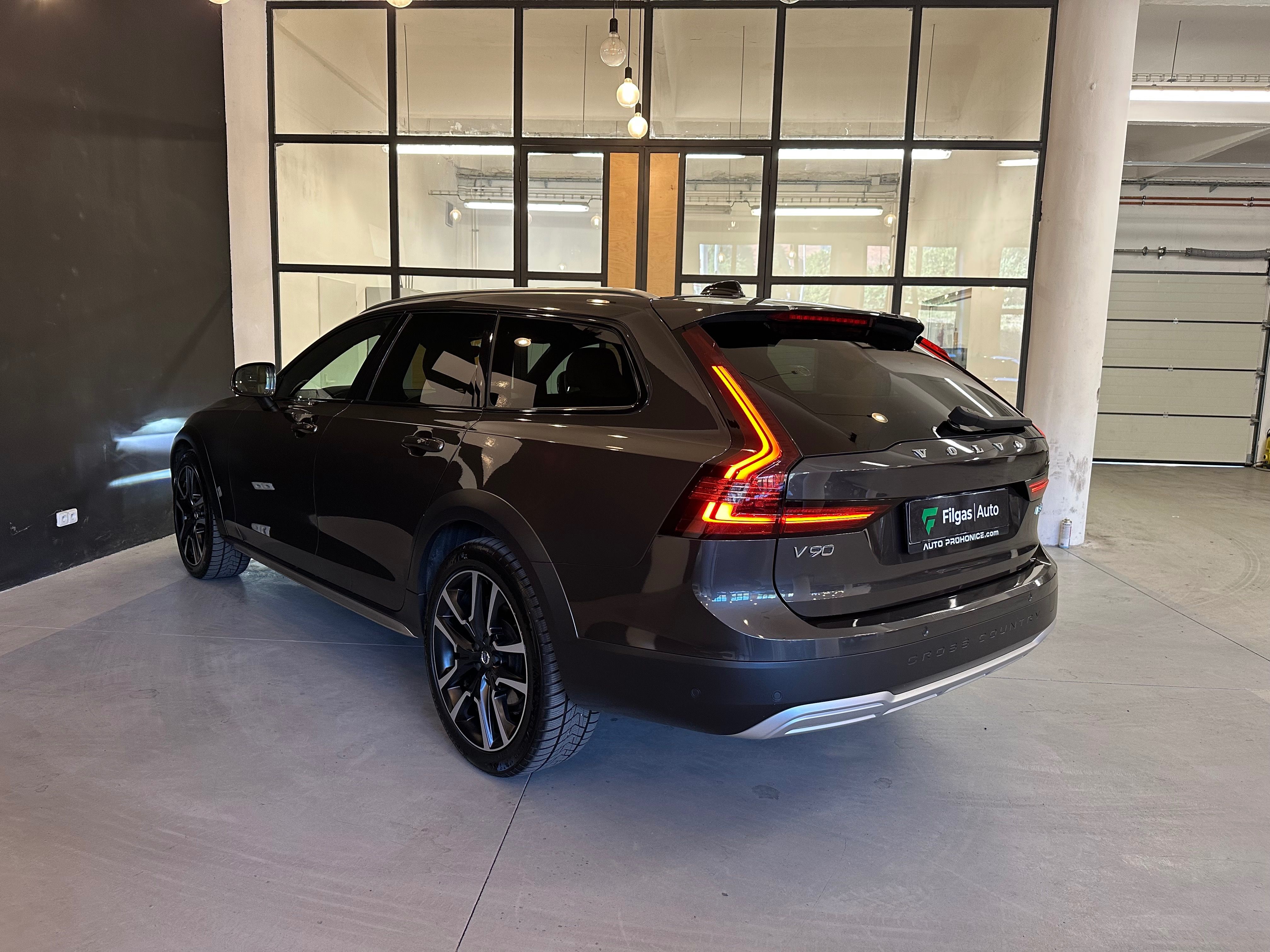 Volvo V90, B5 CROSS COUNTRY TOP VÝBAVA - fotka 4
