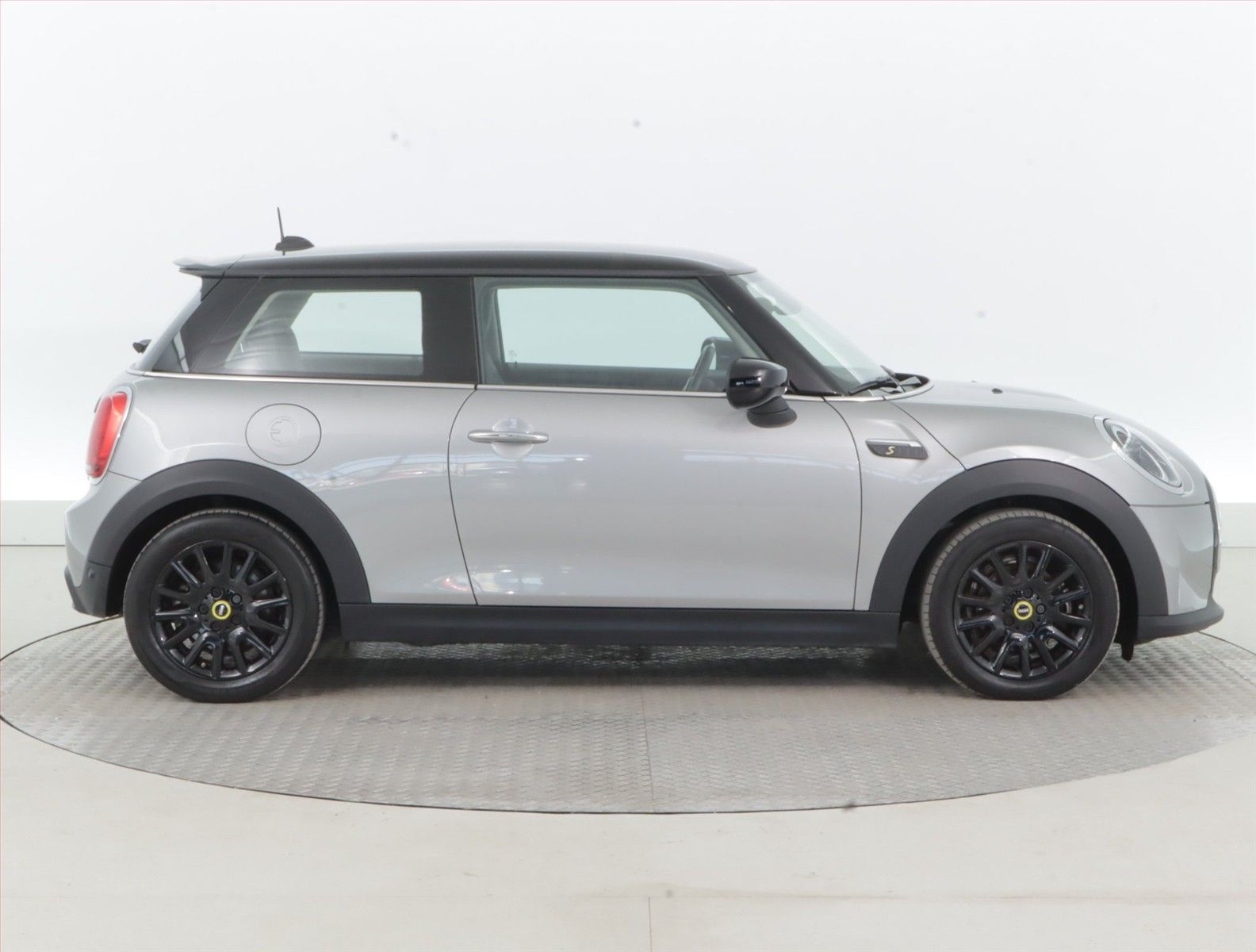 Mini, Cooper SE 32 kWh, SoH 99% - fotka 6