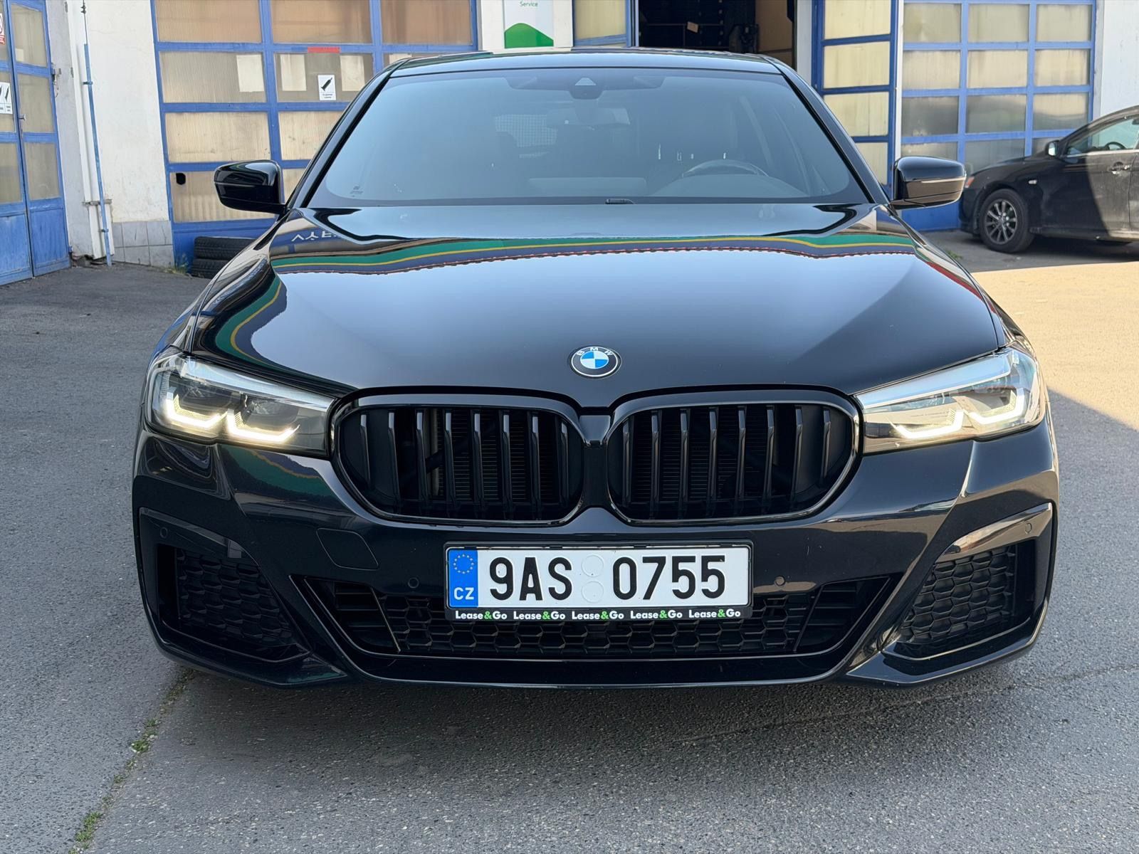 BMW Řada 5, 540d xDrive Touring - fotka 2