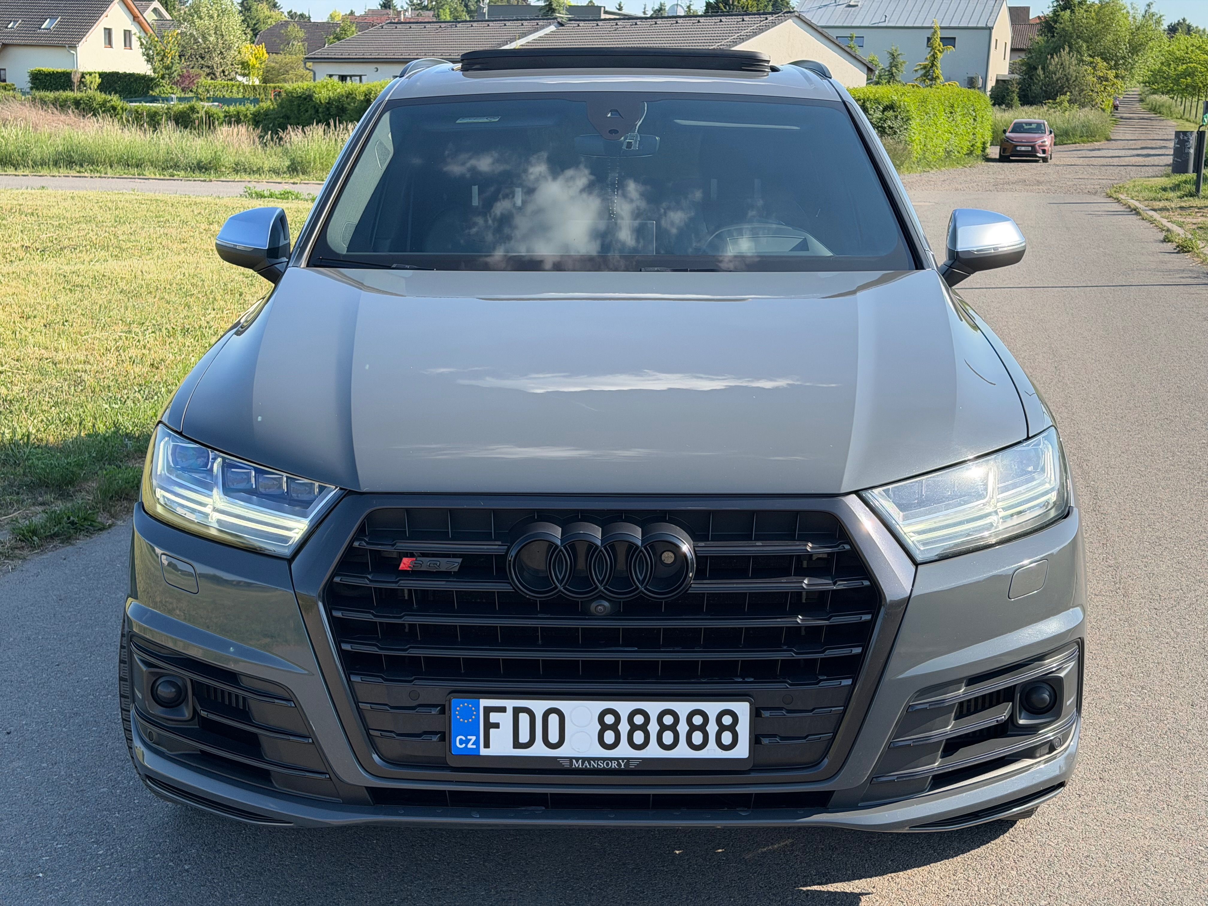 Audi SQ7, 4.0 TDI V8 320 kW 7 mist - fotka 2