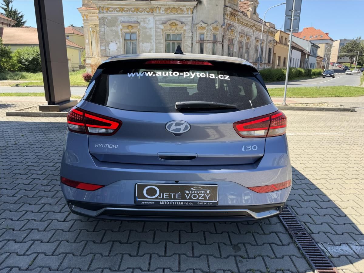 Hyundai i30, 1,0 T-GDi MT  GO Czech! - fotka 5
