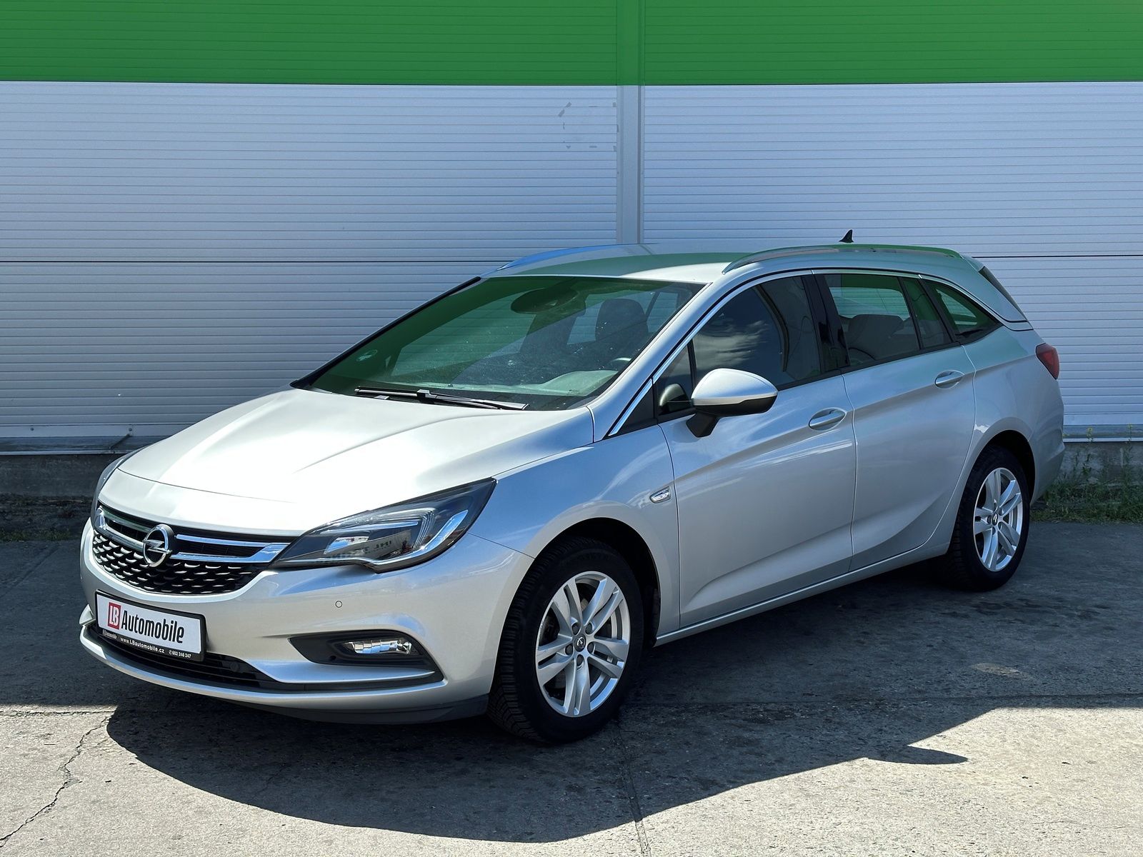 Opel Astra, 1.6CDTi AUTOMAT KAMERA TAŽNÉ