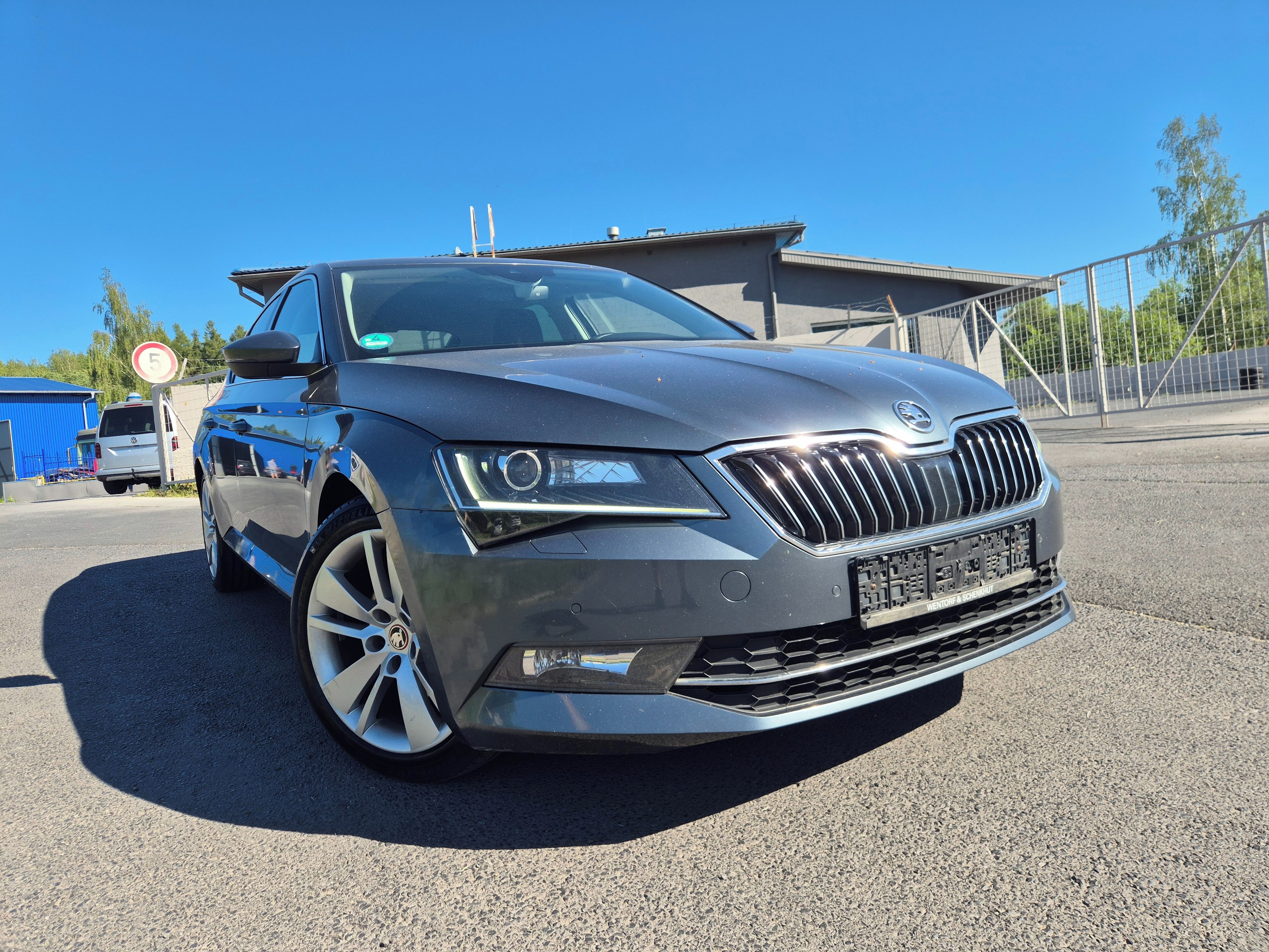 Škoda Superb, 1 maj.plný servis ZÁRUKA 1 ROK - fotka 4