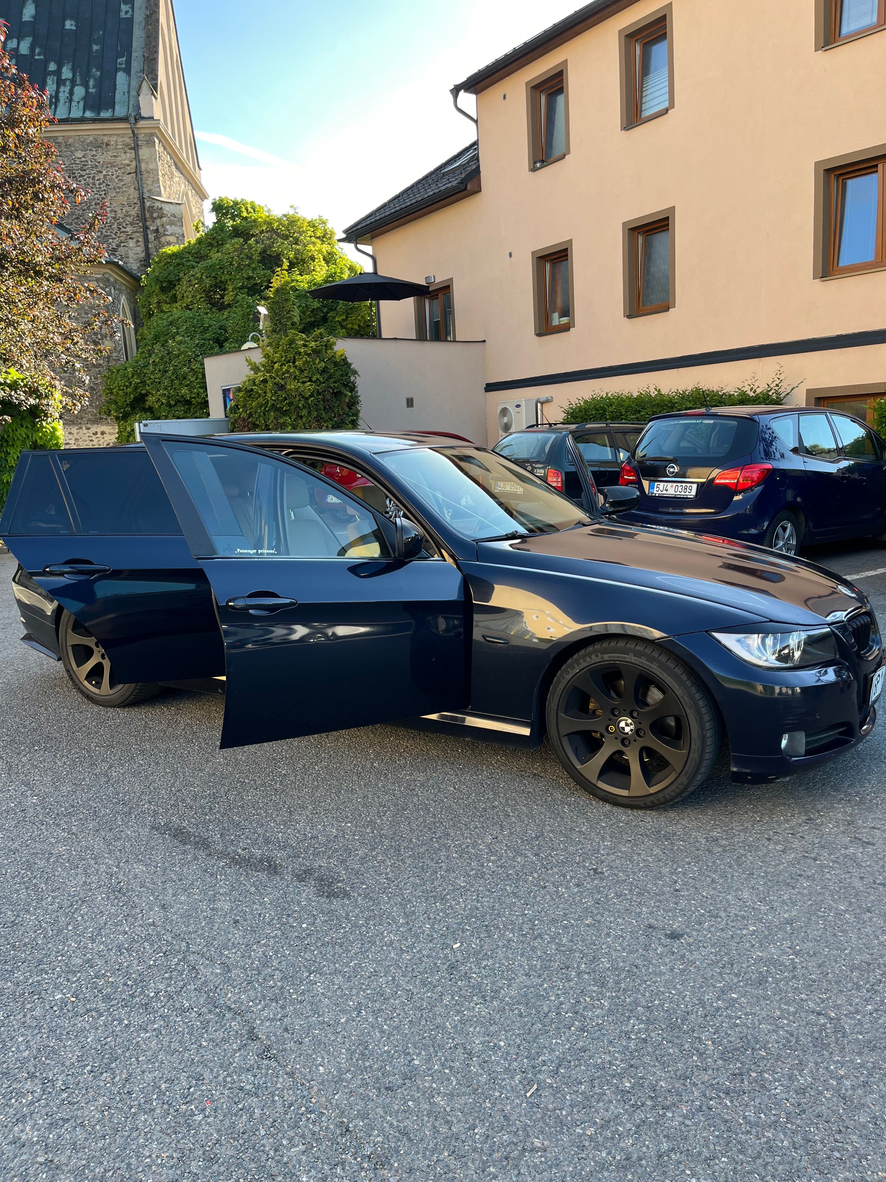 BMW Řada 3, BMW e91 lci facelift - fotka 5