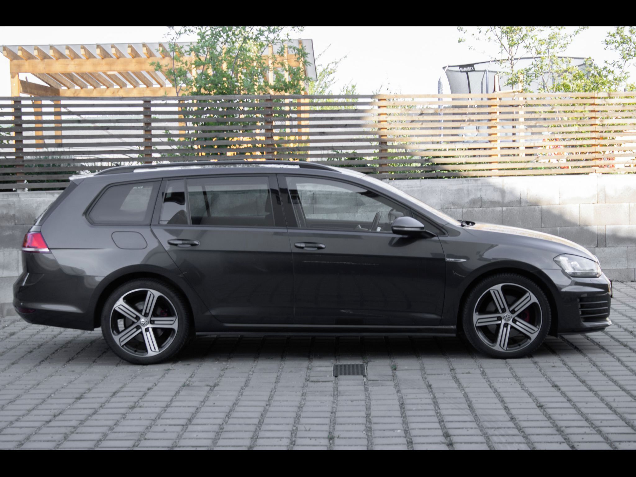 Volkswagen Golf - fotka 4