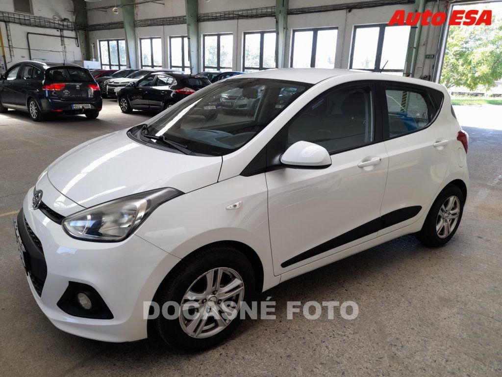 Hyundai i10, 1.0,servis.kniha,AC