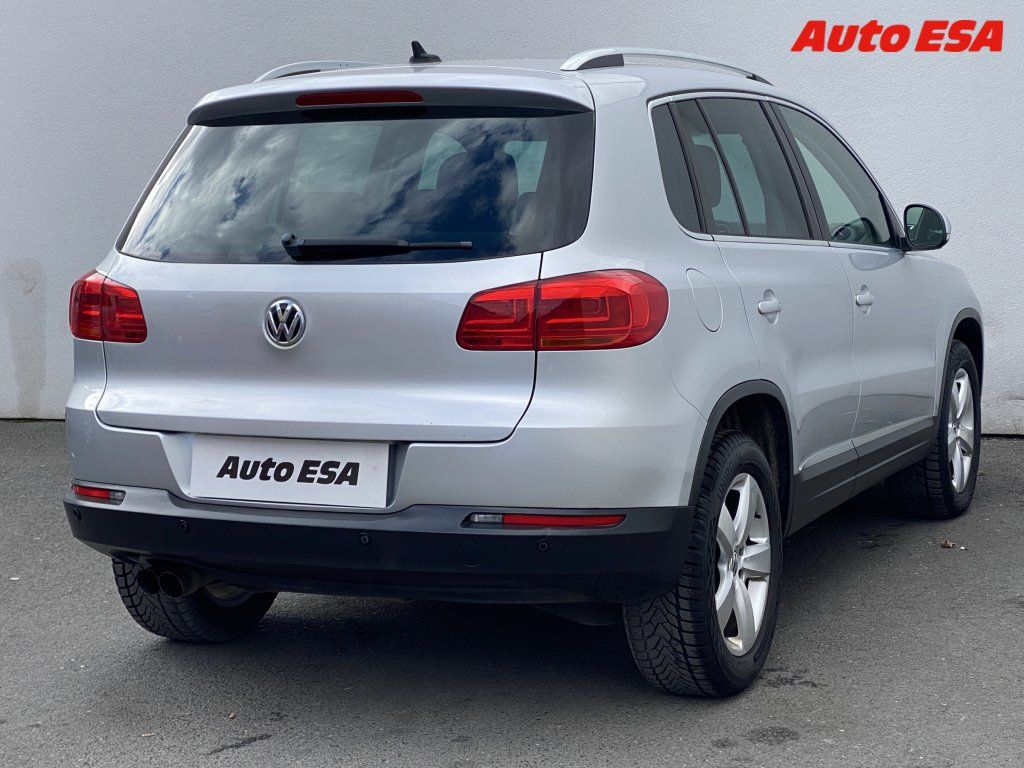 Volkswagen Tiguan, 2.0 TDi 4x4,Sportline,DSG - fotka 4