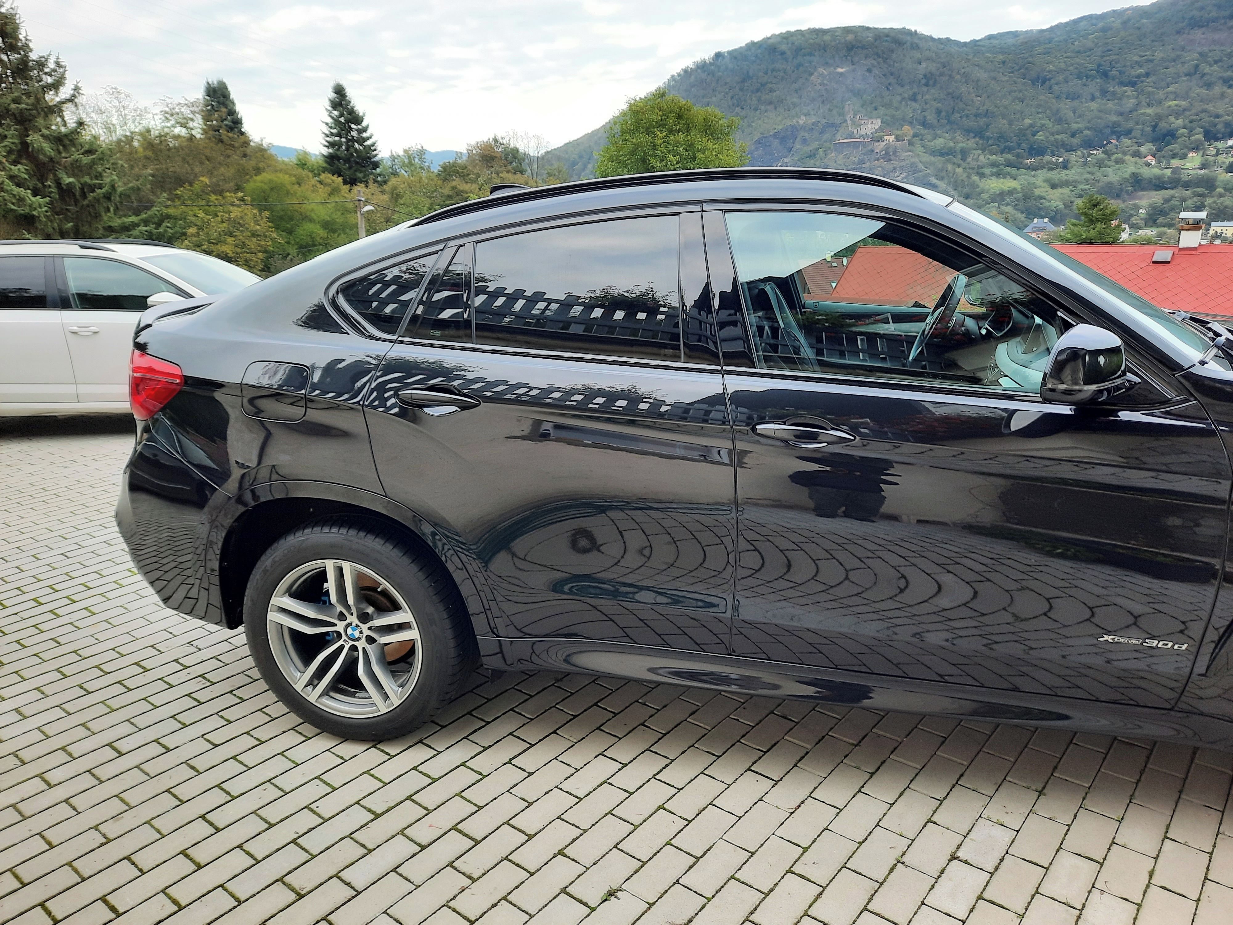 BMW X6, BMW X6 xDrive30d 2017 / 90 000 - fotka 3