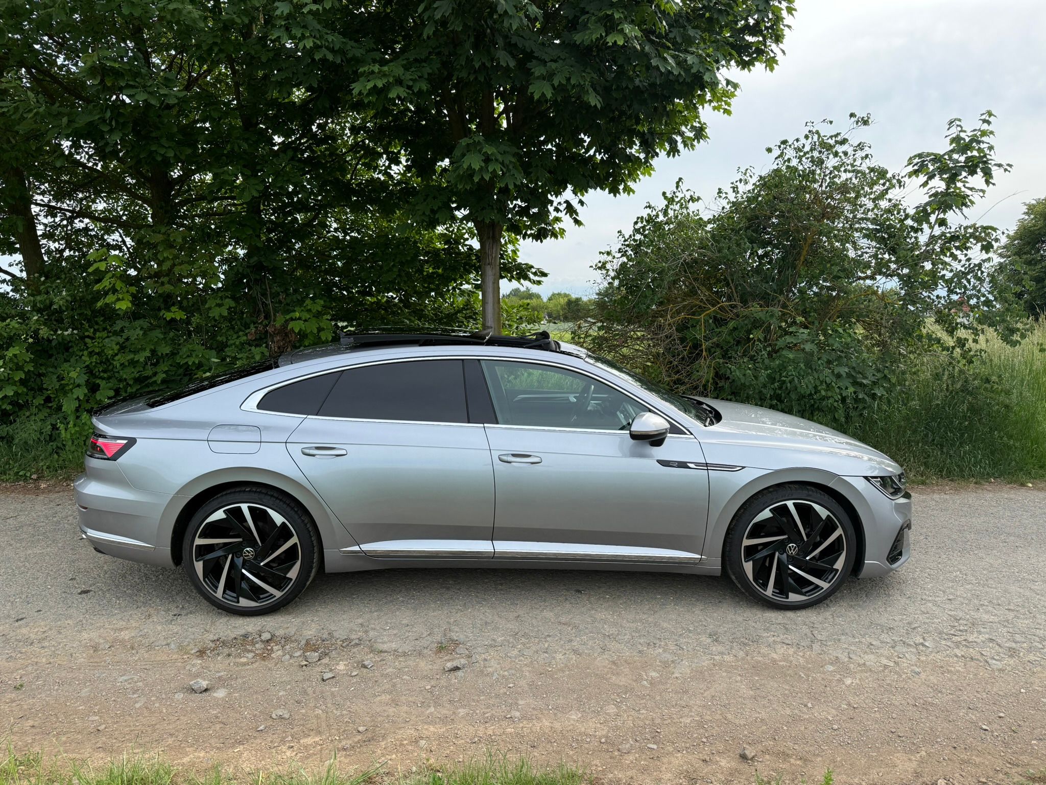 Volkswagen Arteon - fotka 2