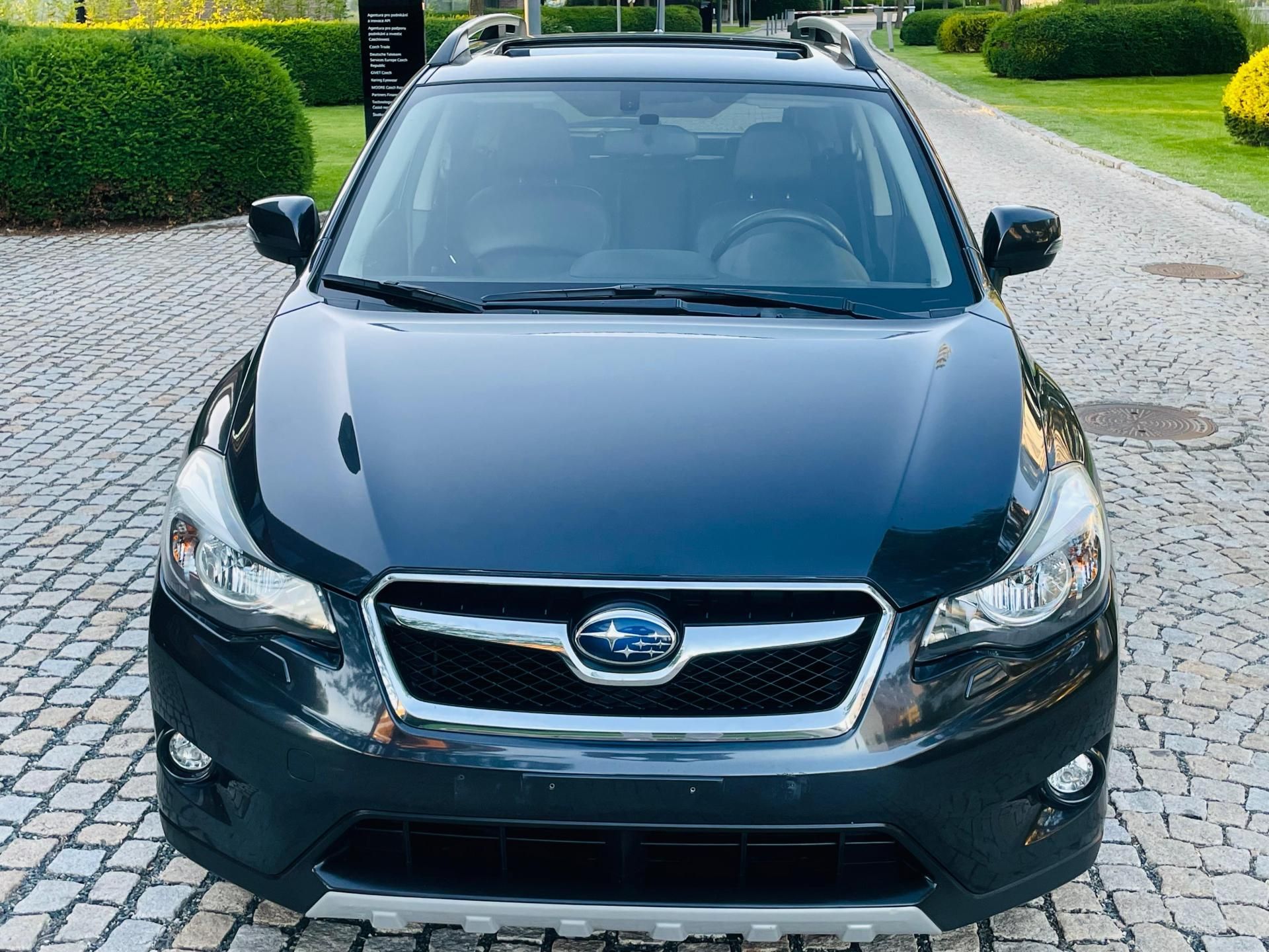 Subaru XV, 2.0i 4x4 AUT 1MAJITEL SERVISKA - fotka 5